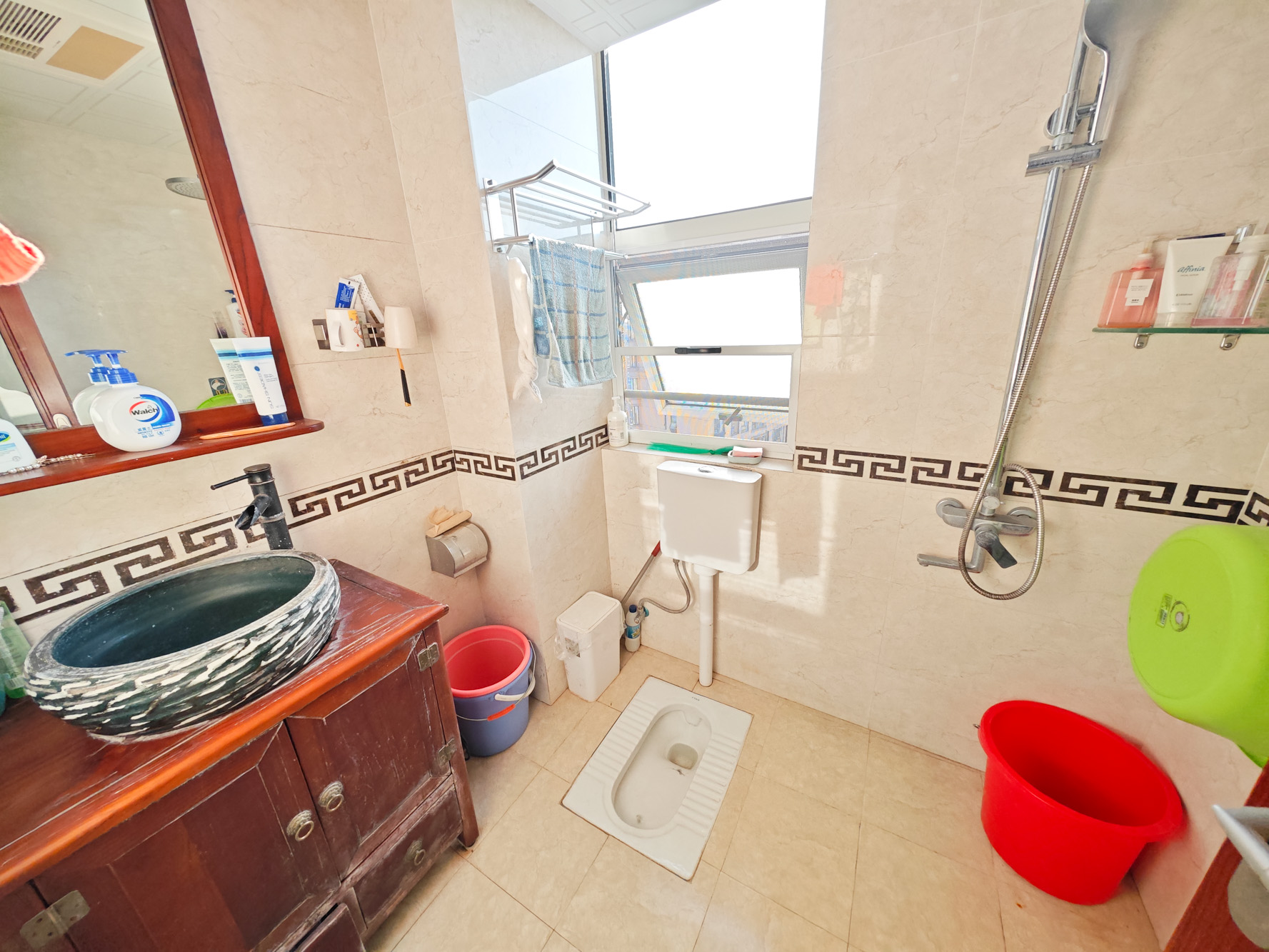 五矿万境水岸二期(五矿万境水岸和苑)  4室2厅2卫    170.0万 五矿万境水岸二期(五矿万境水岸和苑)  4室2厅2卫    170.0万卫生间