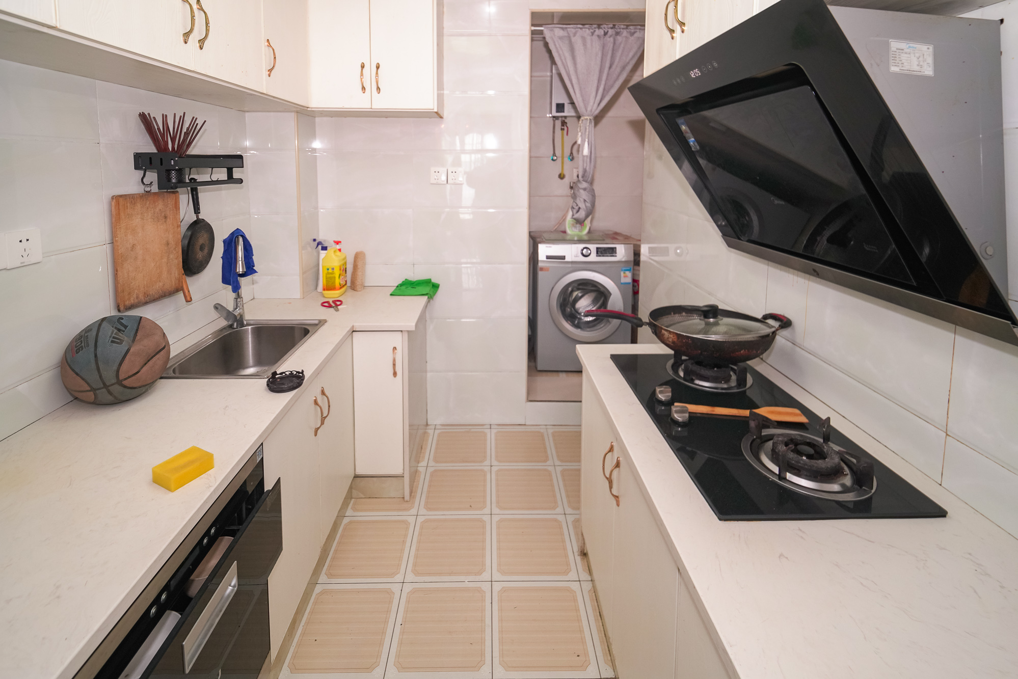 中粮自然天城 3室2厅1卫 82.8万 中粮自然天城 3室2厅1卫 82.8万厨房