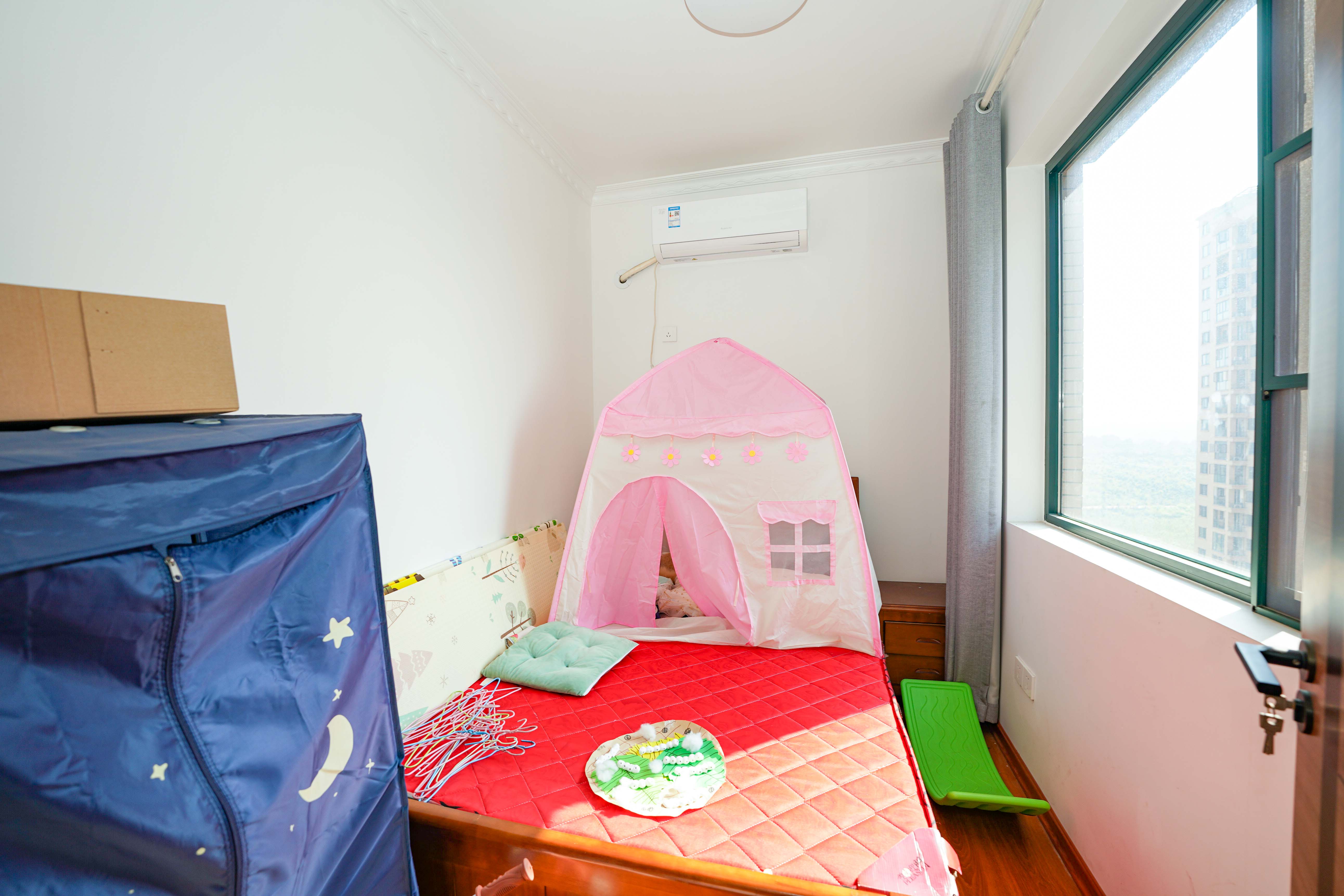 丽发新城  3室2厅1卫    85.0万卧室