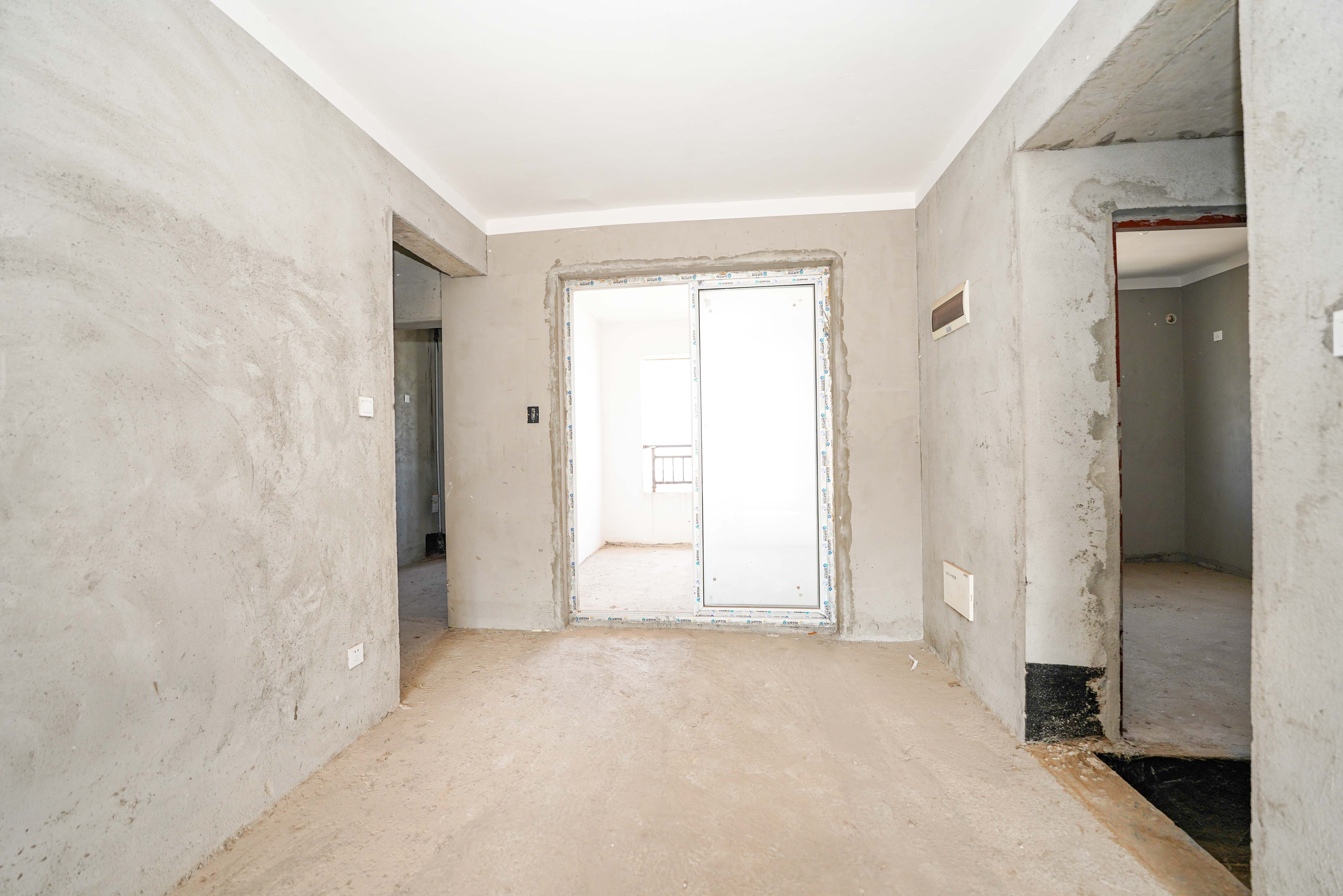 绿地新都会 3室2厅2卫 59.0万 绿地新都会 3室2厅2卫 59.0万客厅