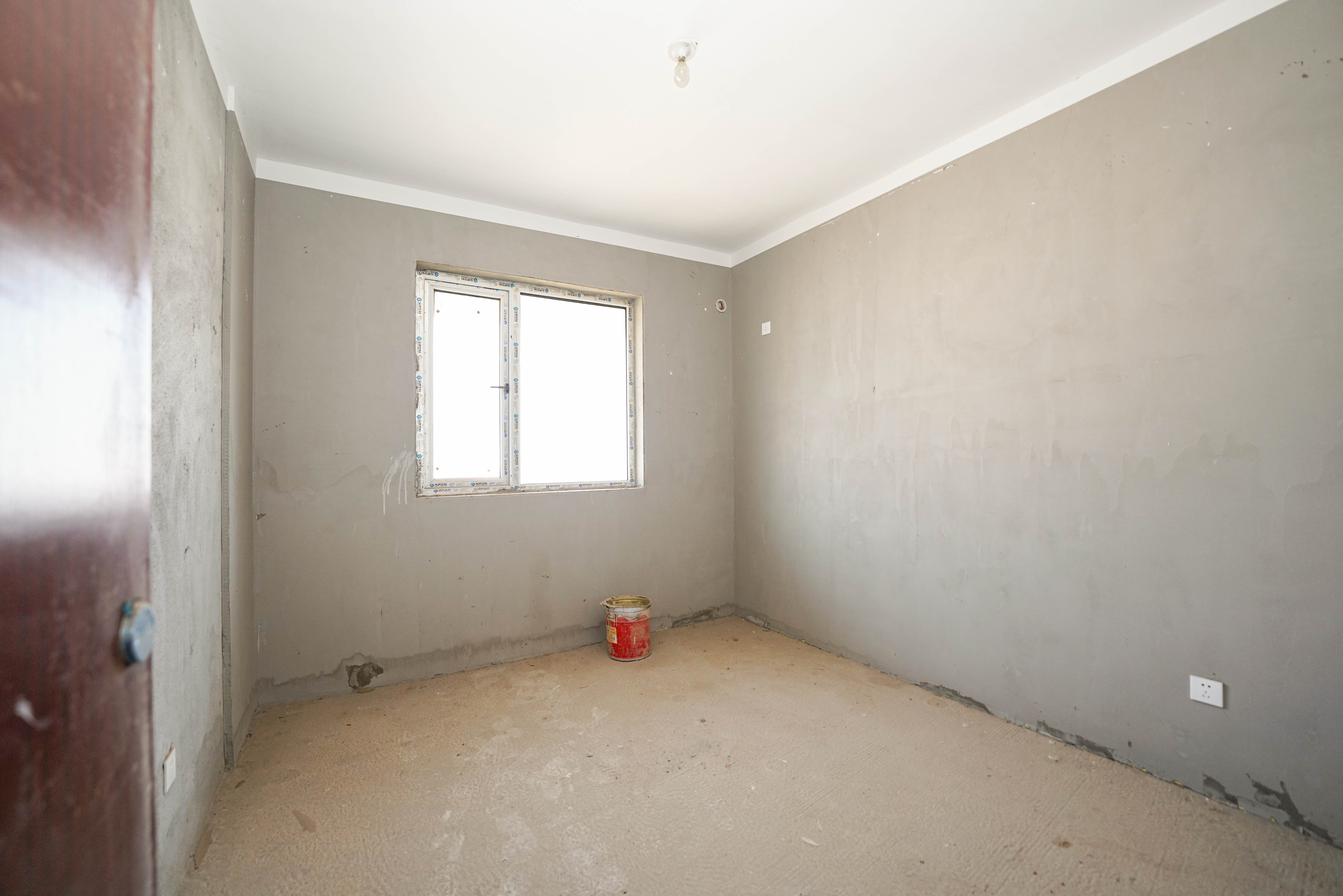 绿地新都会 3室2厅2卫 59.0万 绿地新都会 3室2厅2卫 59.0万卧室