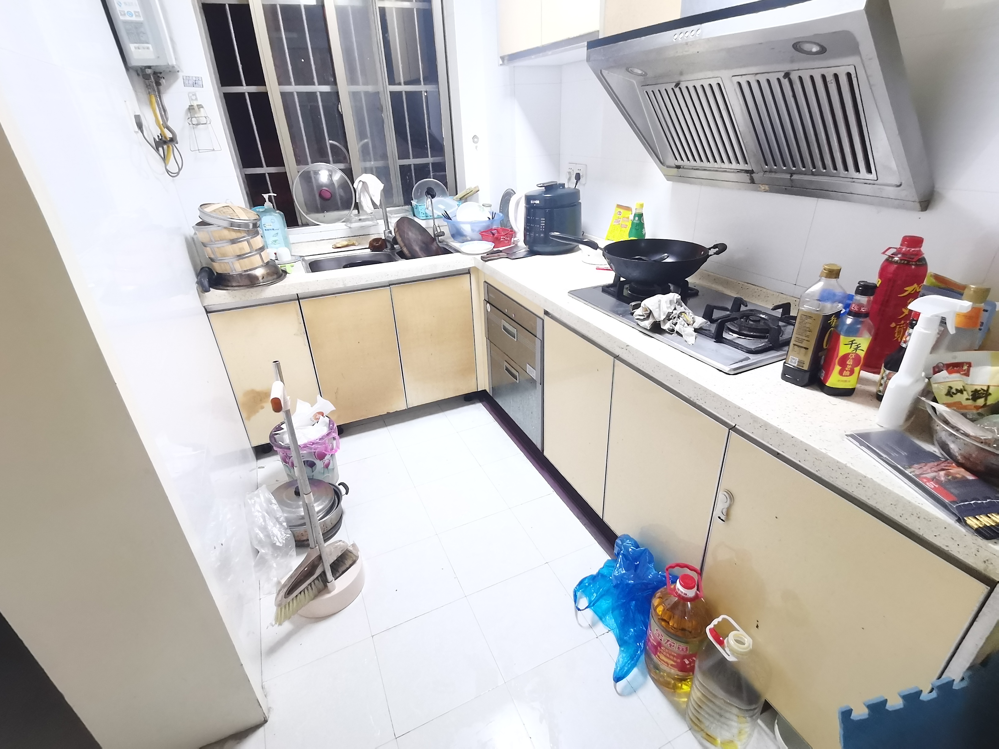 恒丰小区 3室2厅2卫 36.8万 恒丰小区 3室2厅2卫 36.8万室内图