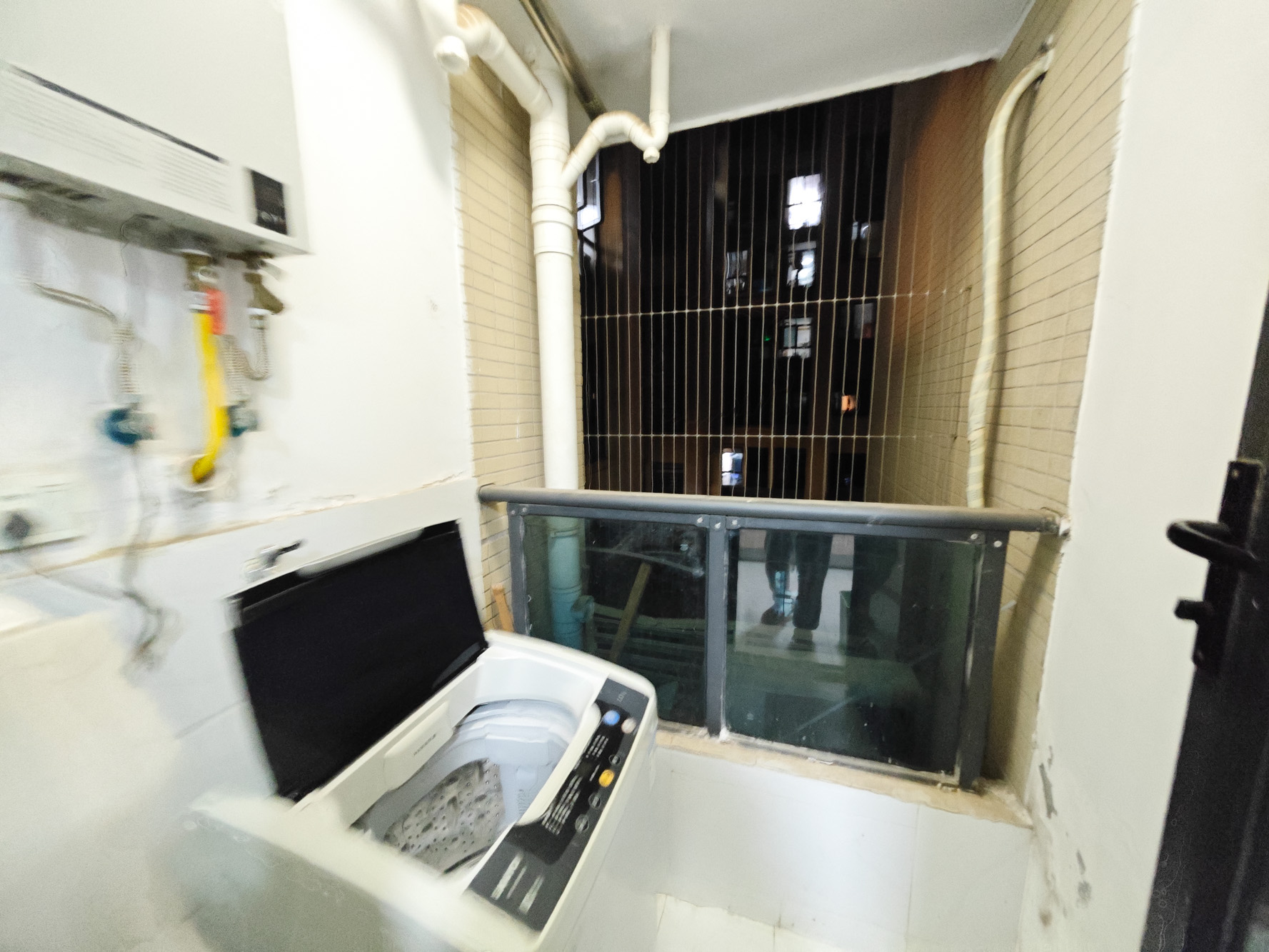 长房半岛蓝湾（观山月）  2室2厅1卫   80.00万其他