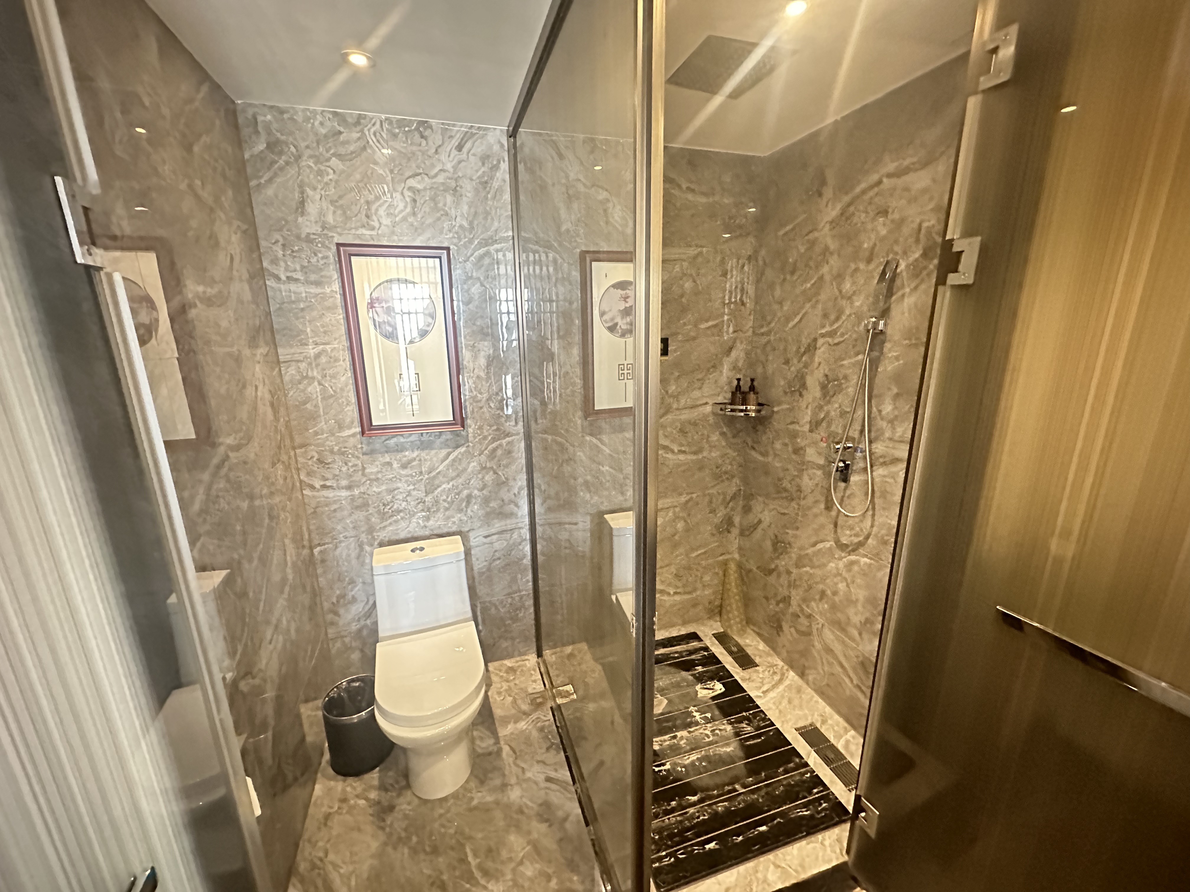 东方时代广场 1室1厅1卫 28.8万 东方时代广场 1室1厅1卫 28.8万室内图