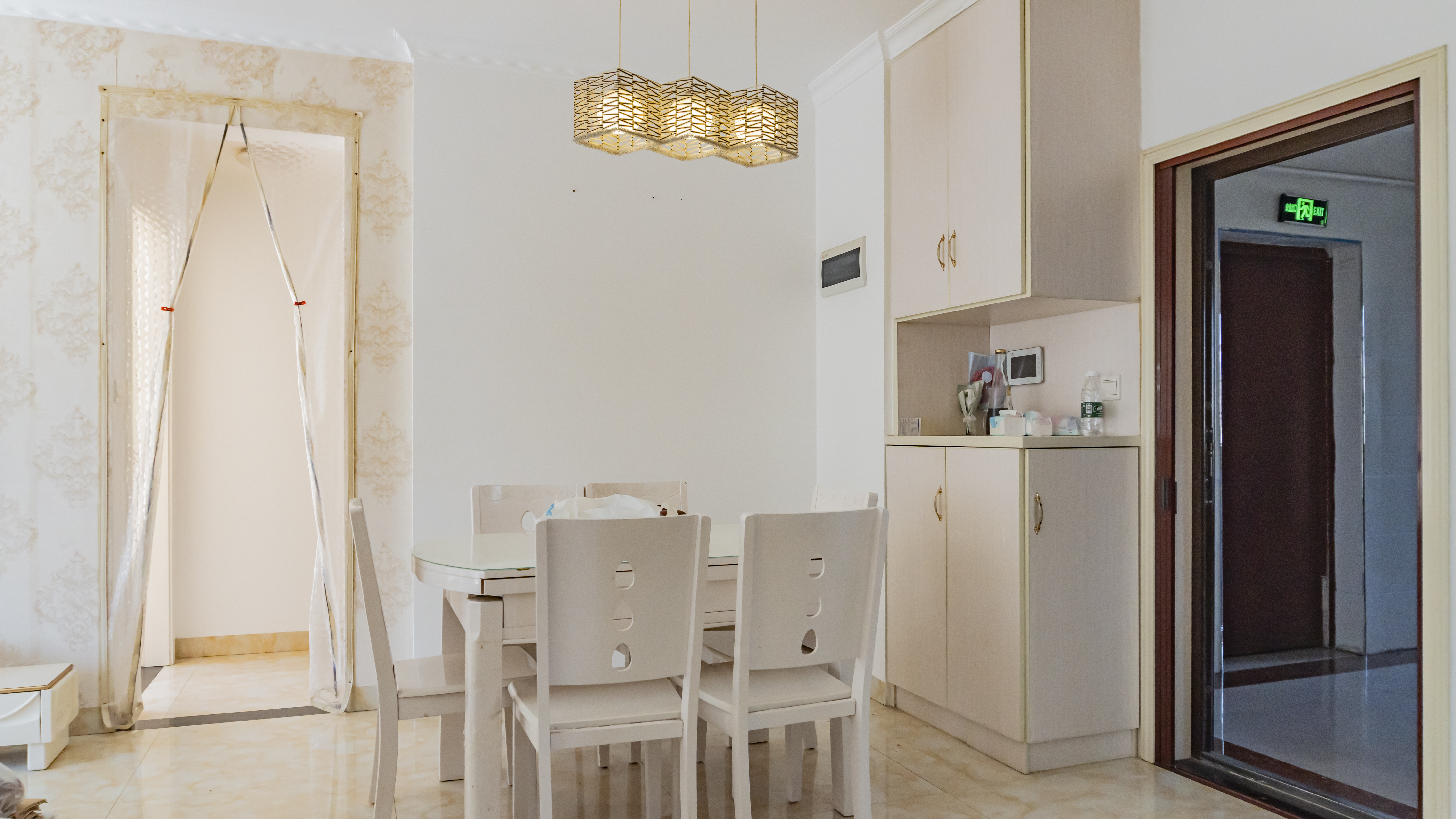 滨江花园 3室2厅1卫 49.8万 滨江花园 3室2厅1卫 49.8万室内图