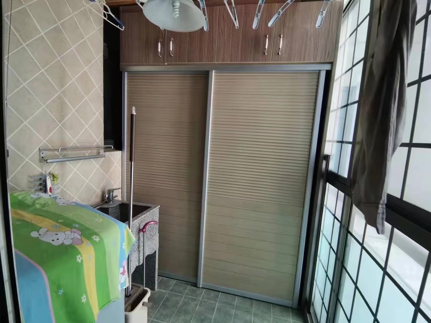 远大生态风景  3室1厅2卫   3100.00元/月室内图1