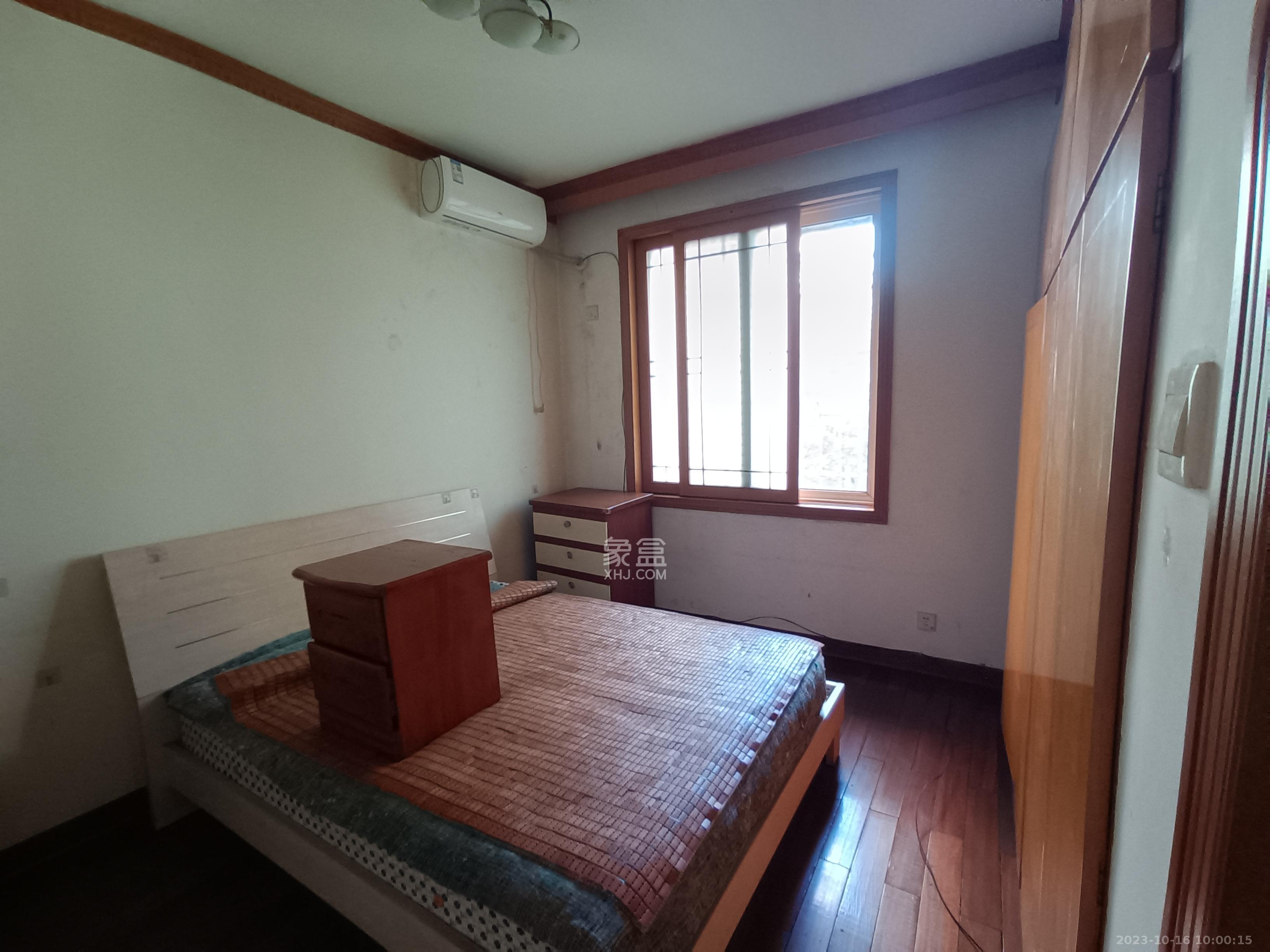 鑫天花园  3室2厅1卫   2400.00元/月室内图