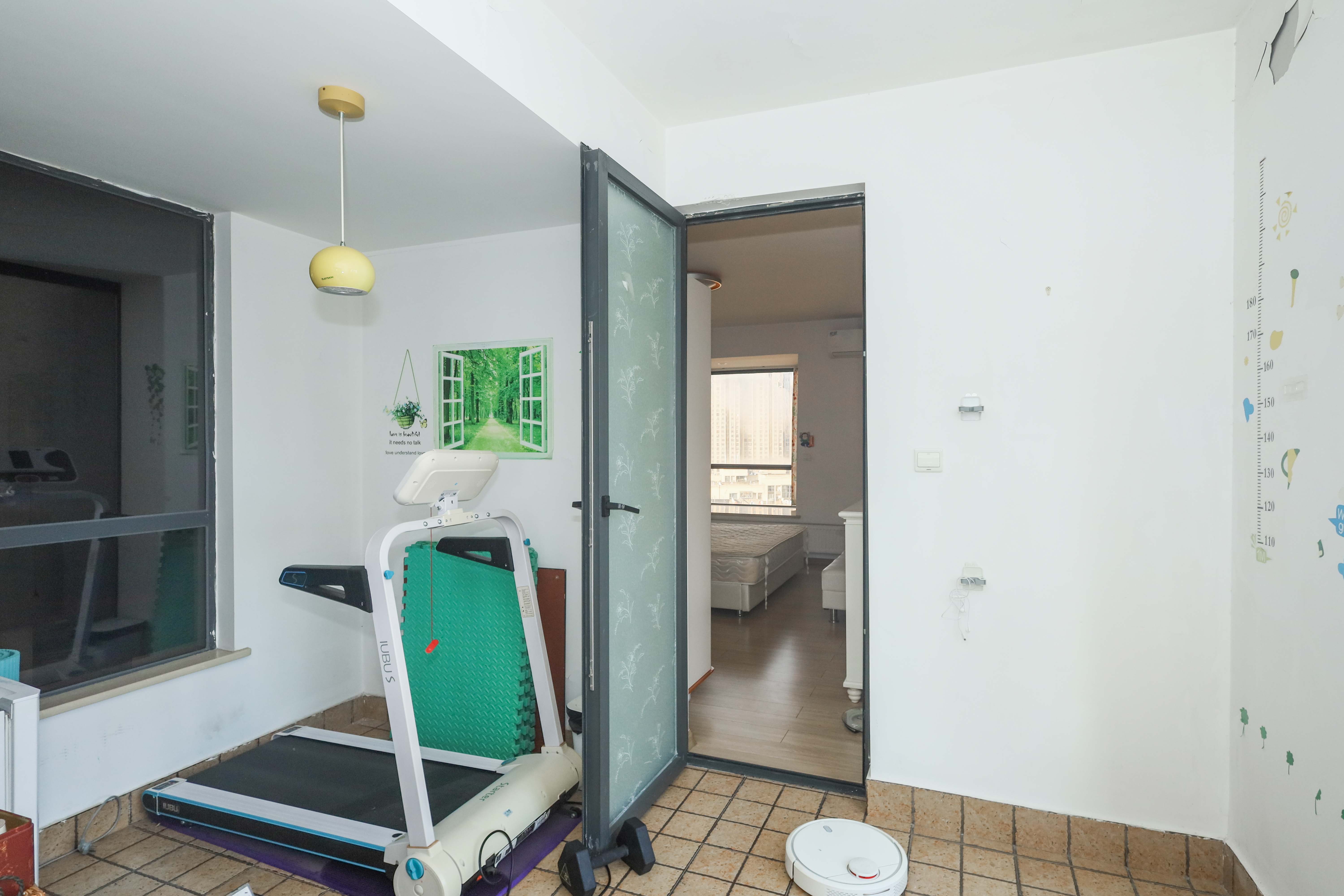 保利麓谷林语C区  4室2厅1卫    190.0万 保利麓谷林语C区  4室2厅1卫    190.0万阳台