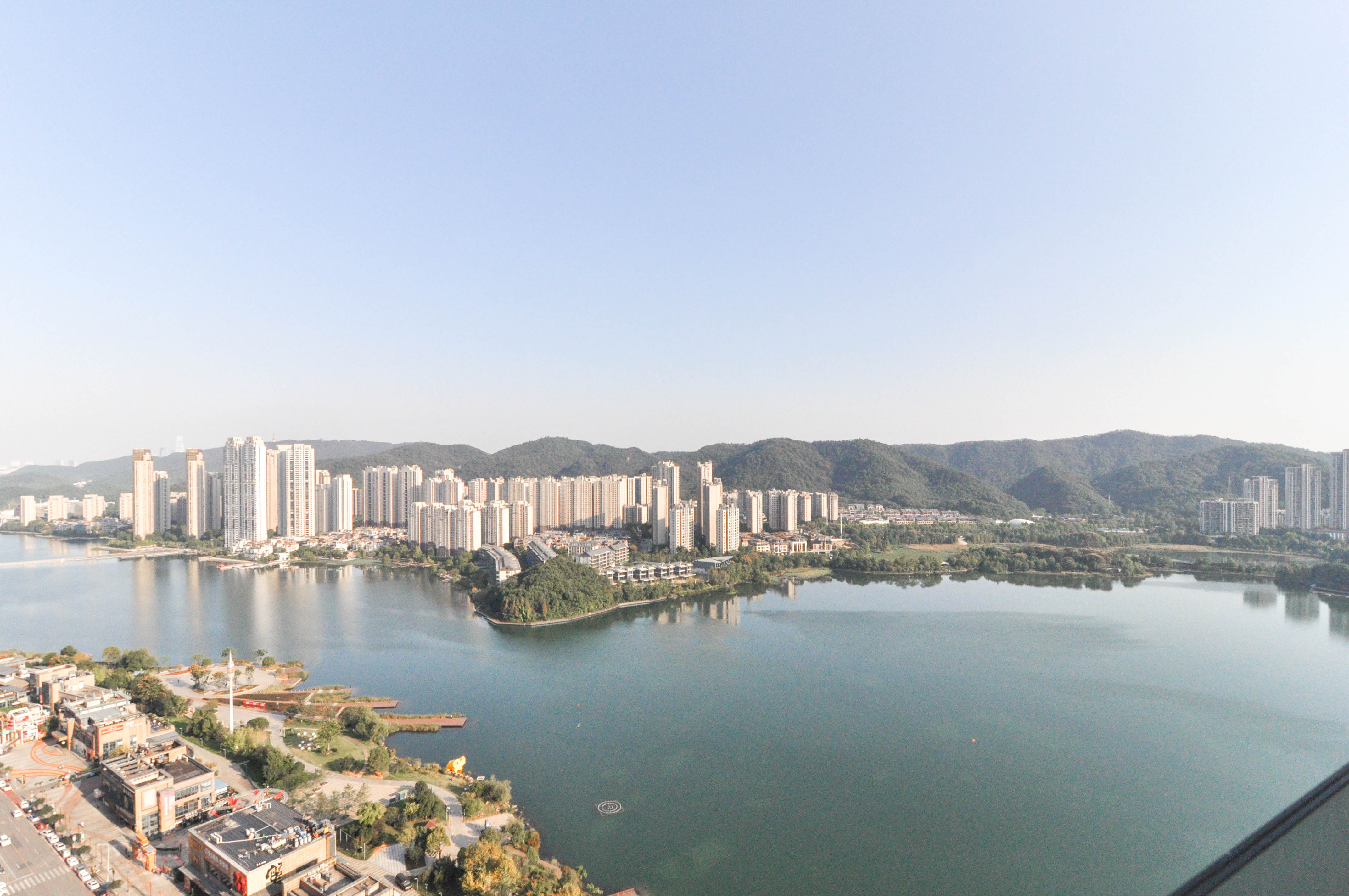 天祥水晶湾  4室2厅2卫    238.0万其他