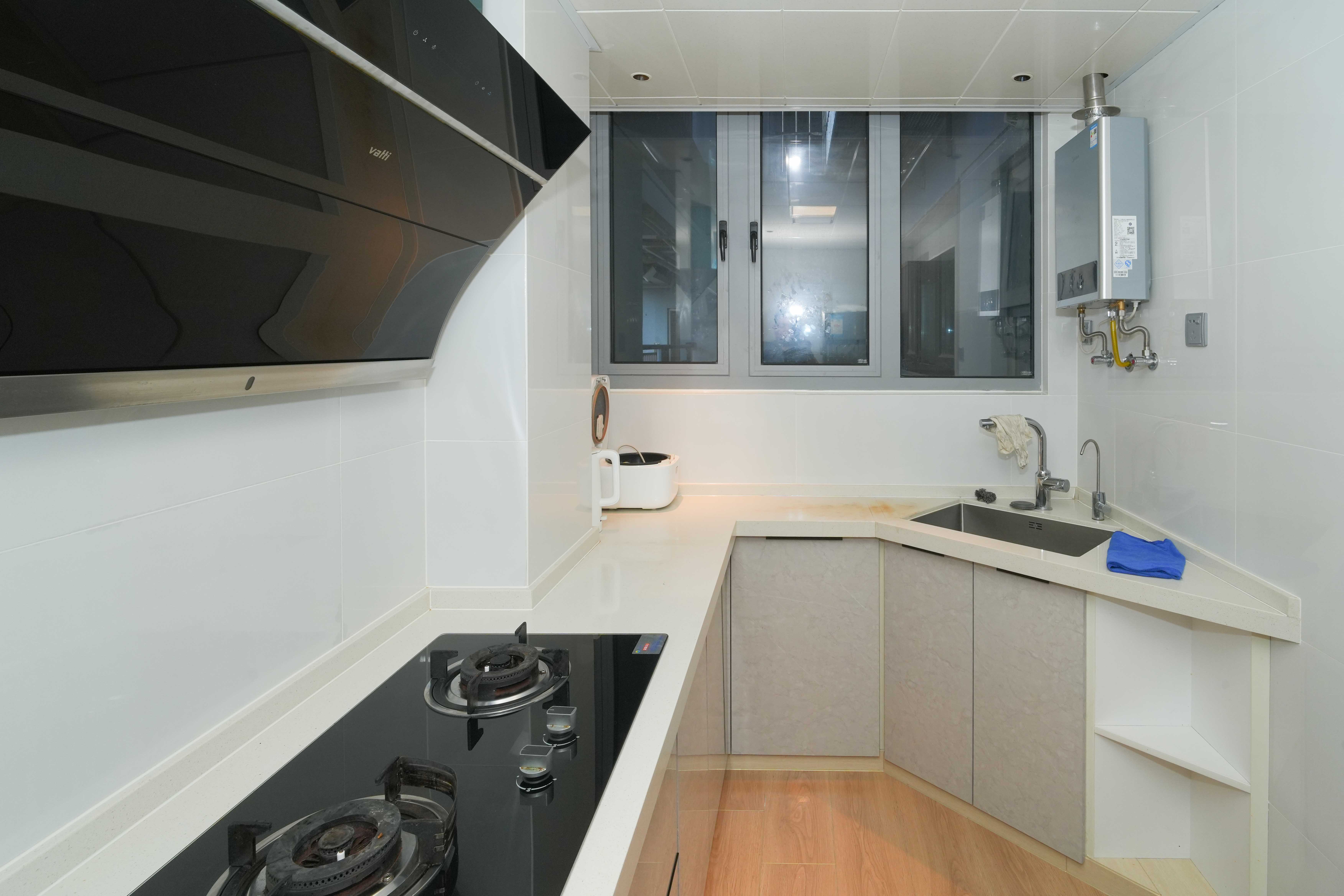 世茂铂翠湾四期(世茂悦享) 3室2厅1卫 106.0万 世茂铂翠湾四期(世茂悦享) 3室2厅1卫 106.0万厨房