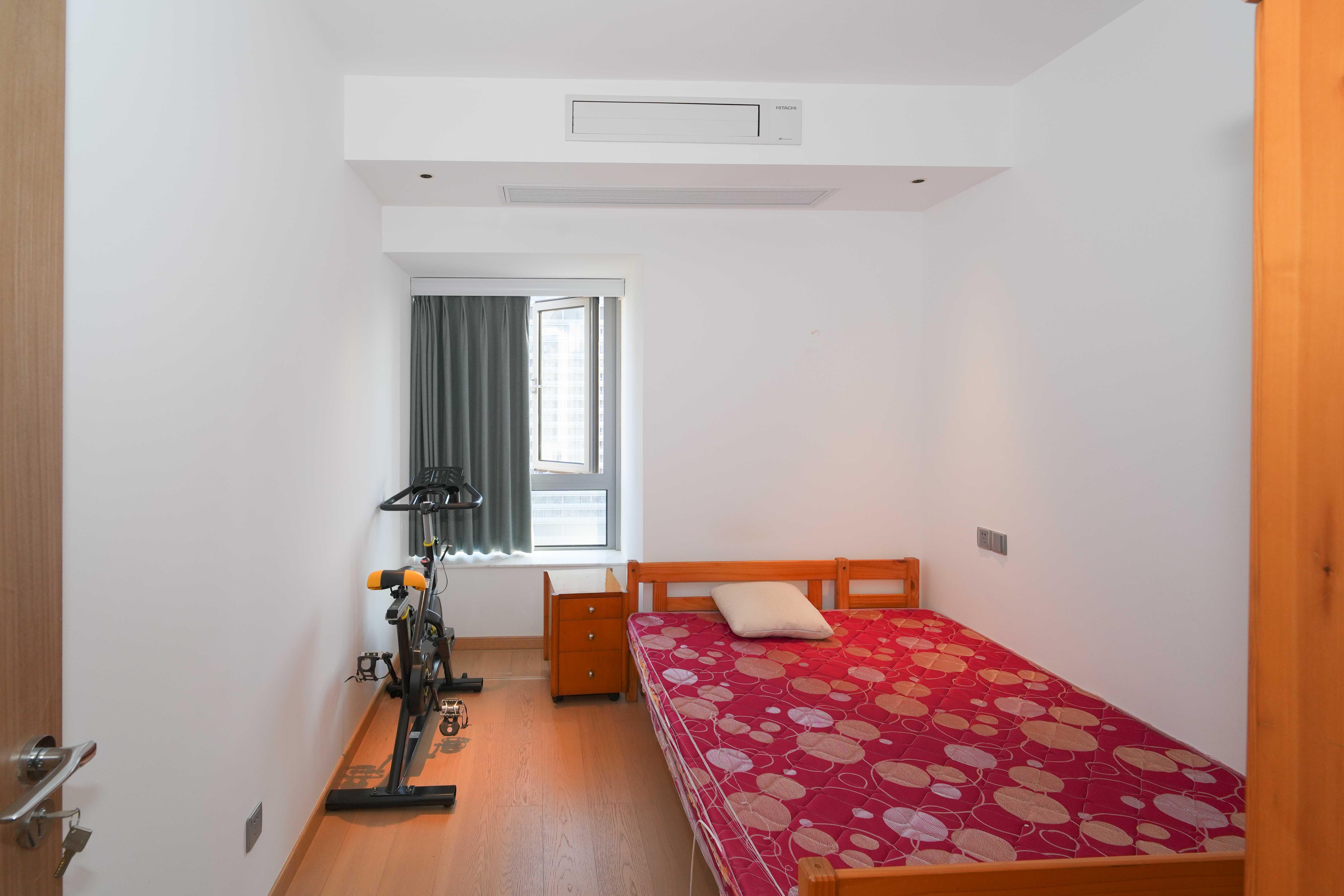 世茂铂翠湾四期(世茂悦享) 3室2厅1卫 106.0万 世茂铂翠湾四期(世茂悦享) 3室2厅1卫 106.0万卧室