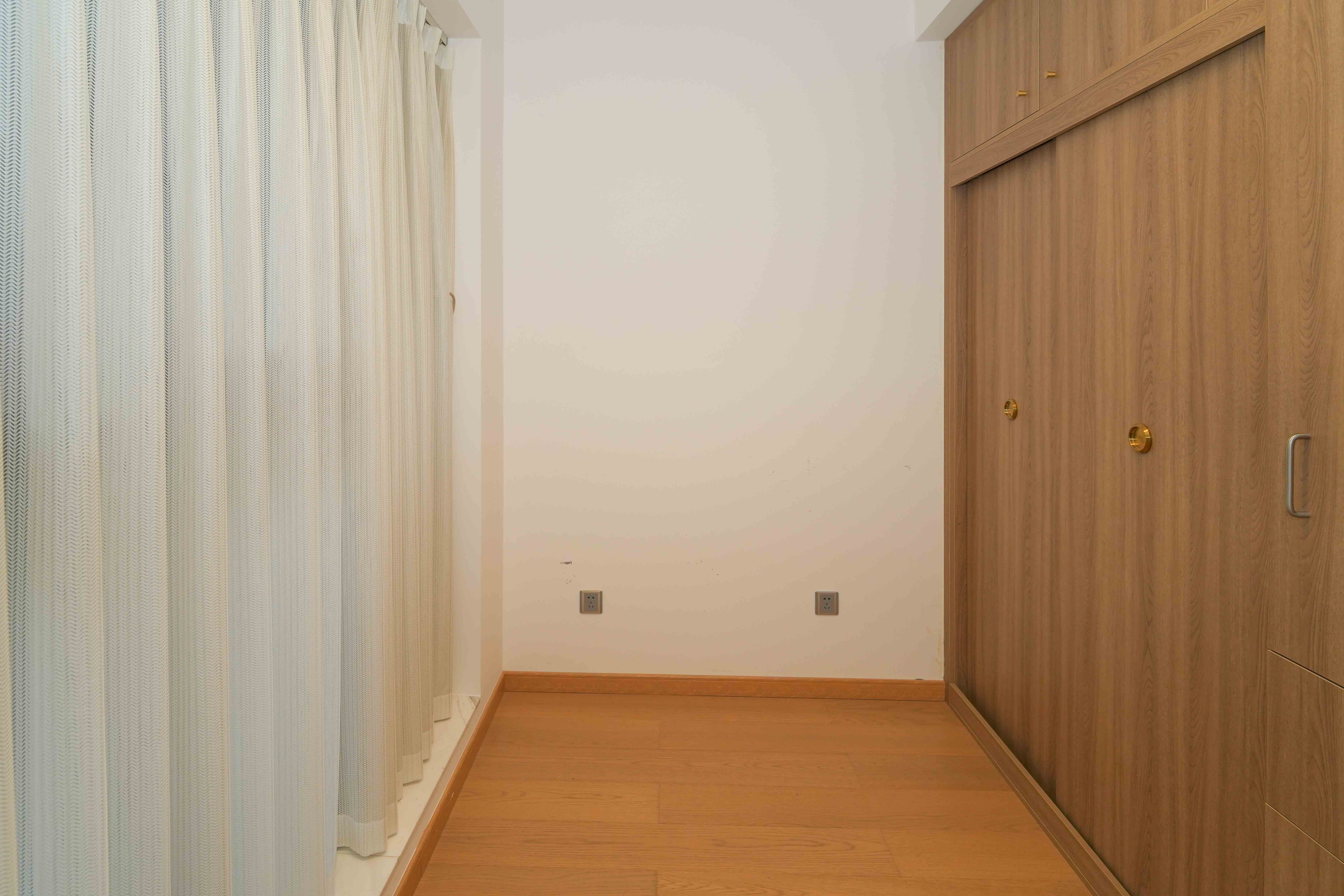 世茂铂翠湾四期(世茂悦享) 3室2厅1卫 106.0万 世茂铂翠湾四期(世茂悦享) 3室2厅1卫 106.0万卧室