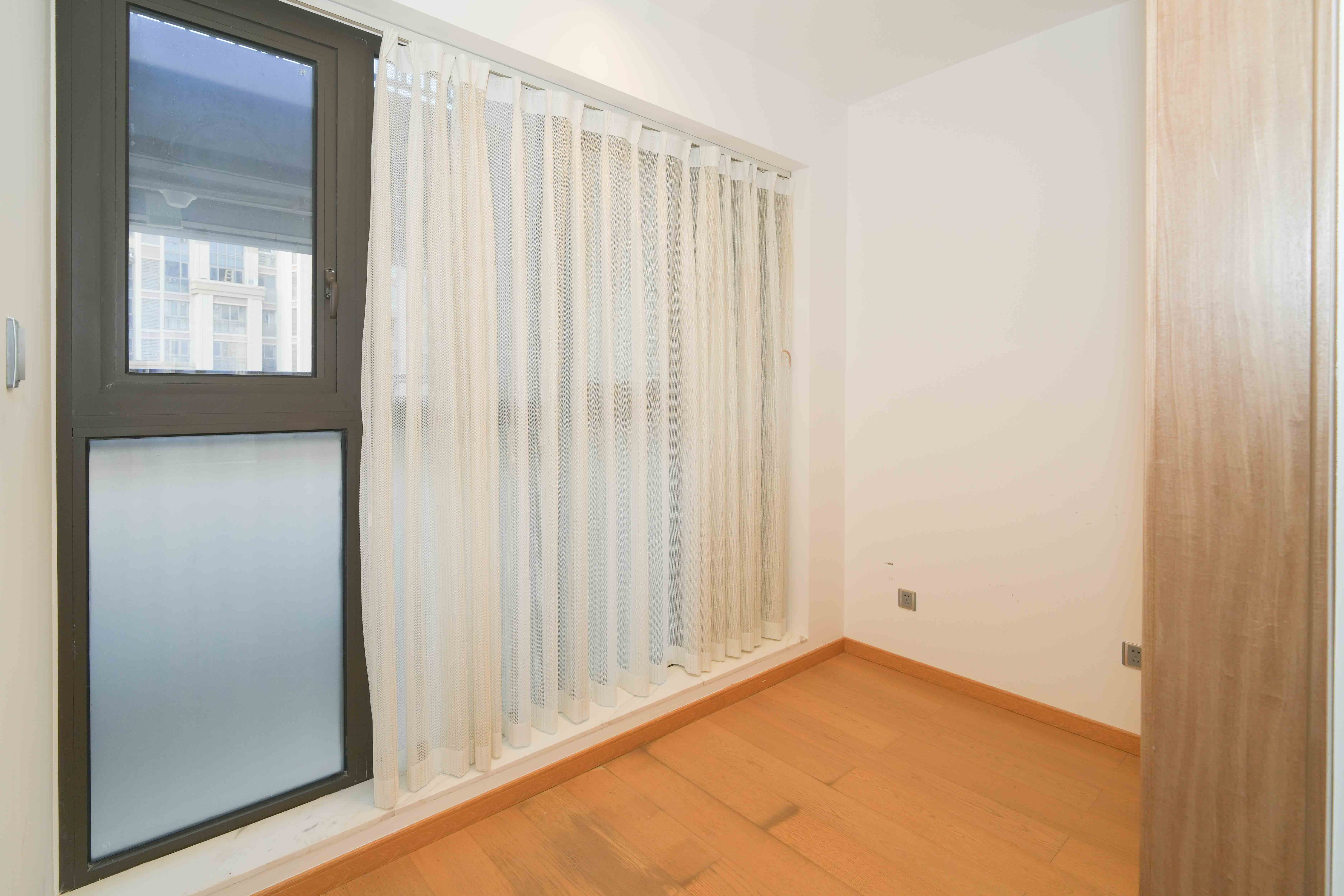 世茂铂翠湾四期(世茂悦享) 3室2厅1卫 106.0万 世茂铂翠湾四期(世茂悦享) 3室2厅1卫 106.0万卧室