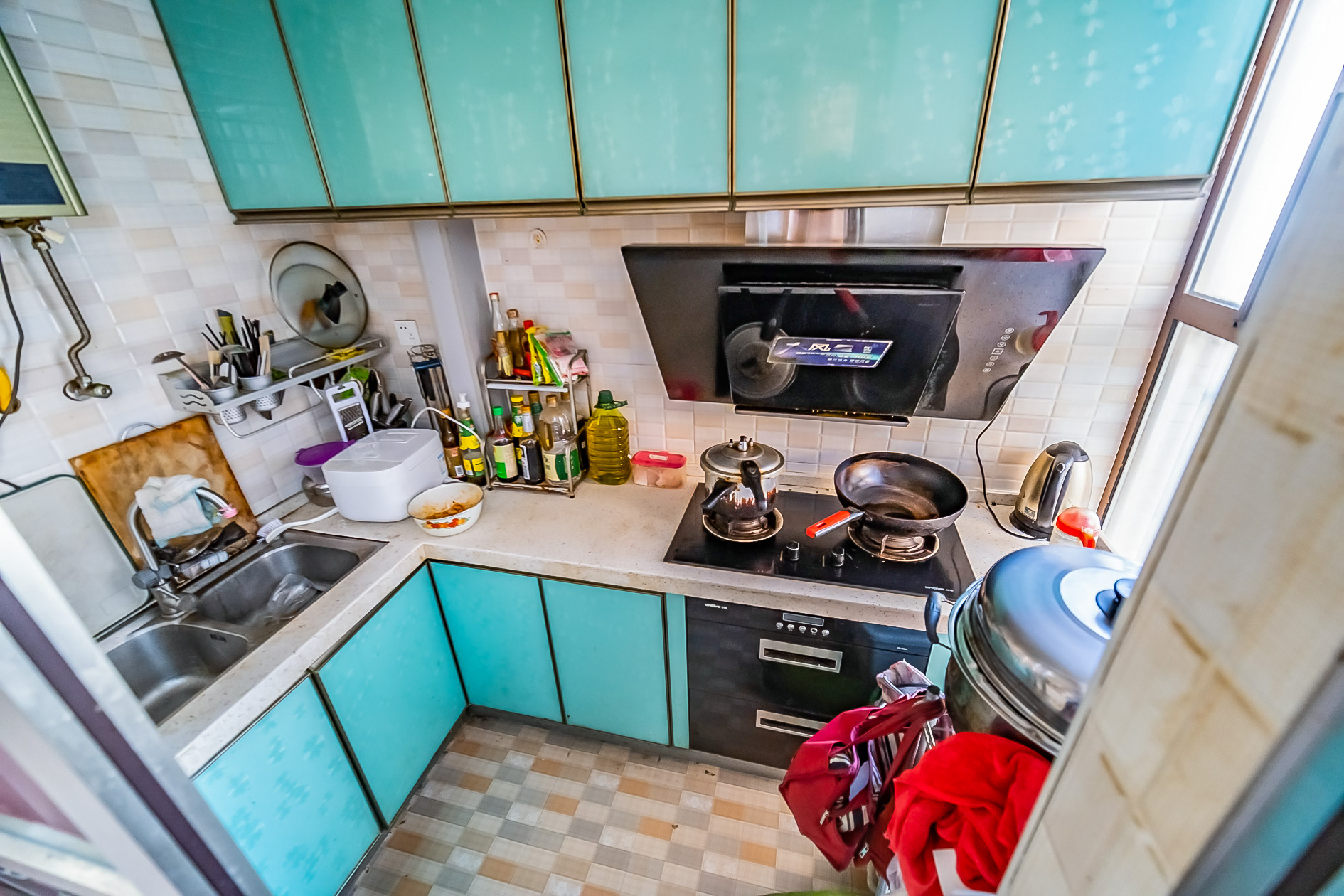 湖湾世景 1室1厅1卫 28.8万 湖湾世景 1室1厅1卫 28.8万厨房