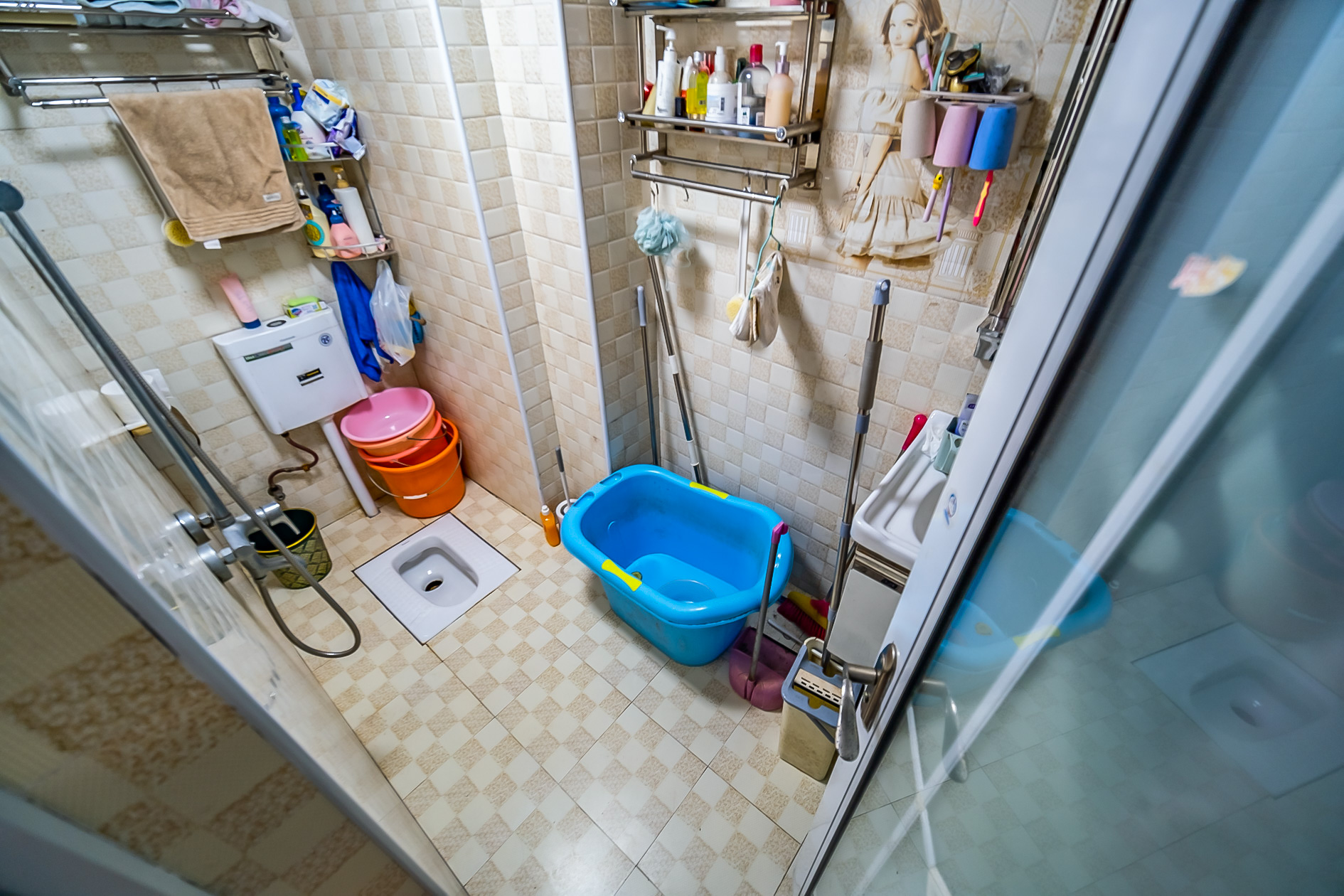 湖湾世景 1室1厅1卫 28.8万 湖湾世景 1室1厅1卫 28.8万卫生间