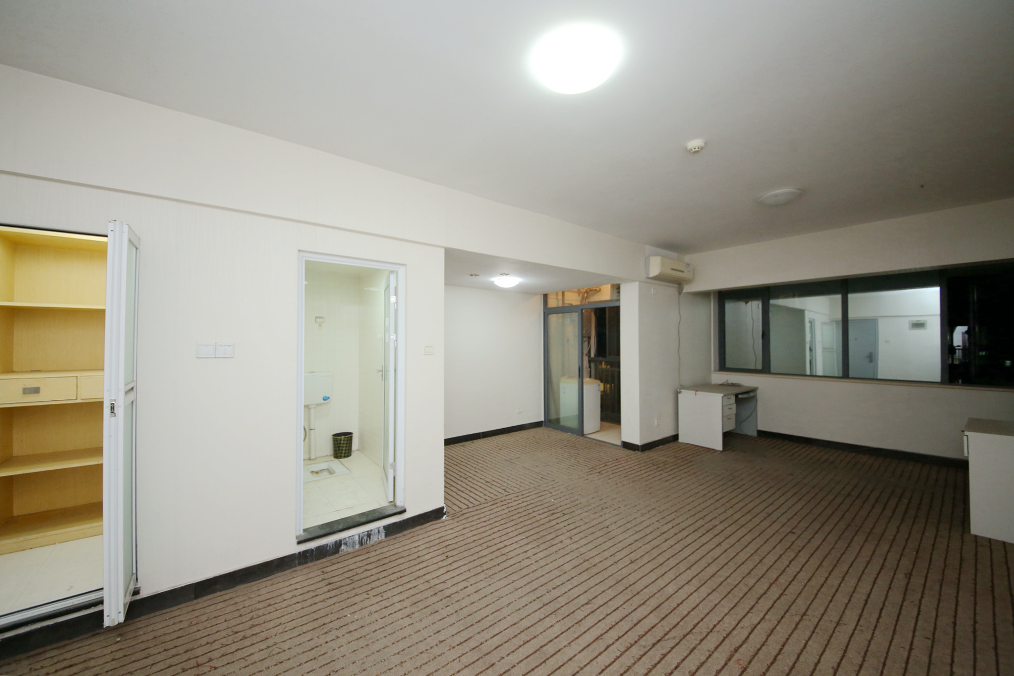 湘域中央  1室1厅1卫   50.00万餐厅