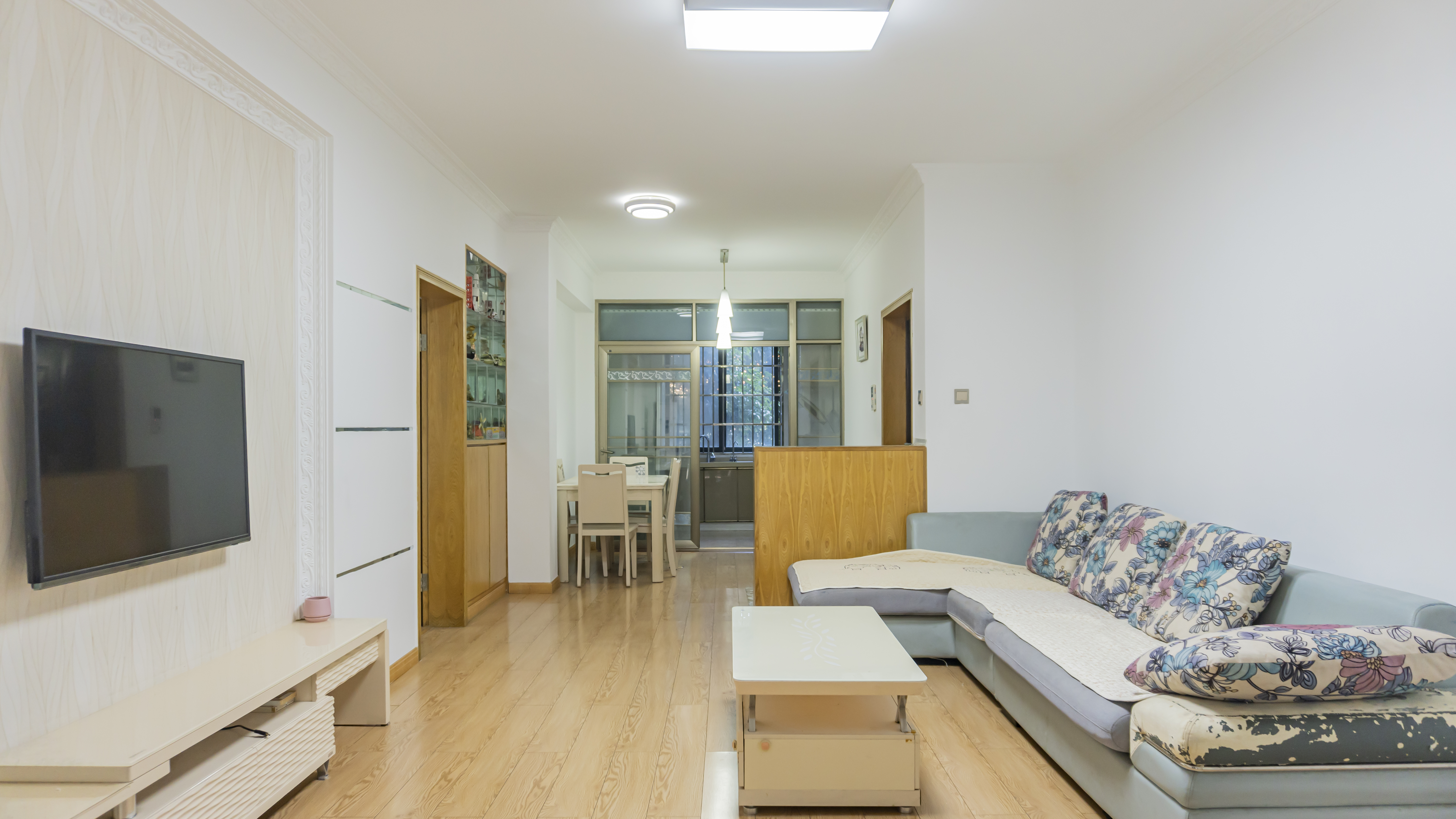 滨江花园 2室2厅1卫 56.8万 滨江花园 2室2厅1卫 56.8万室内图