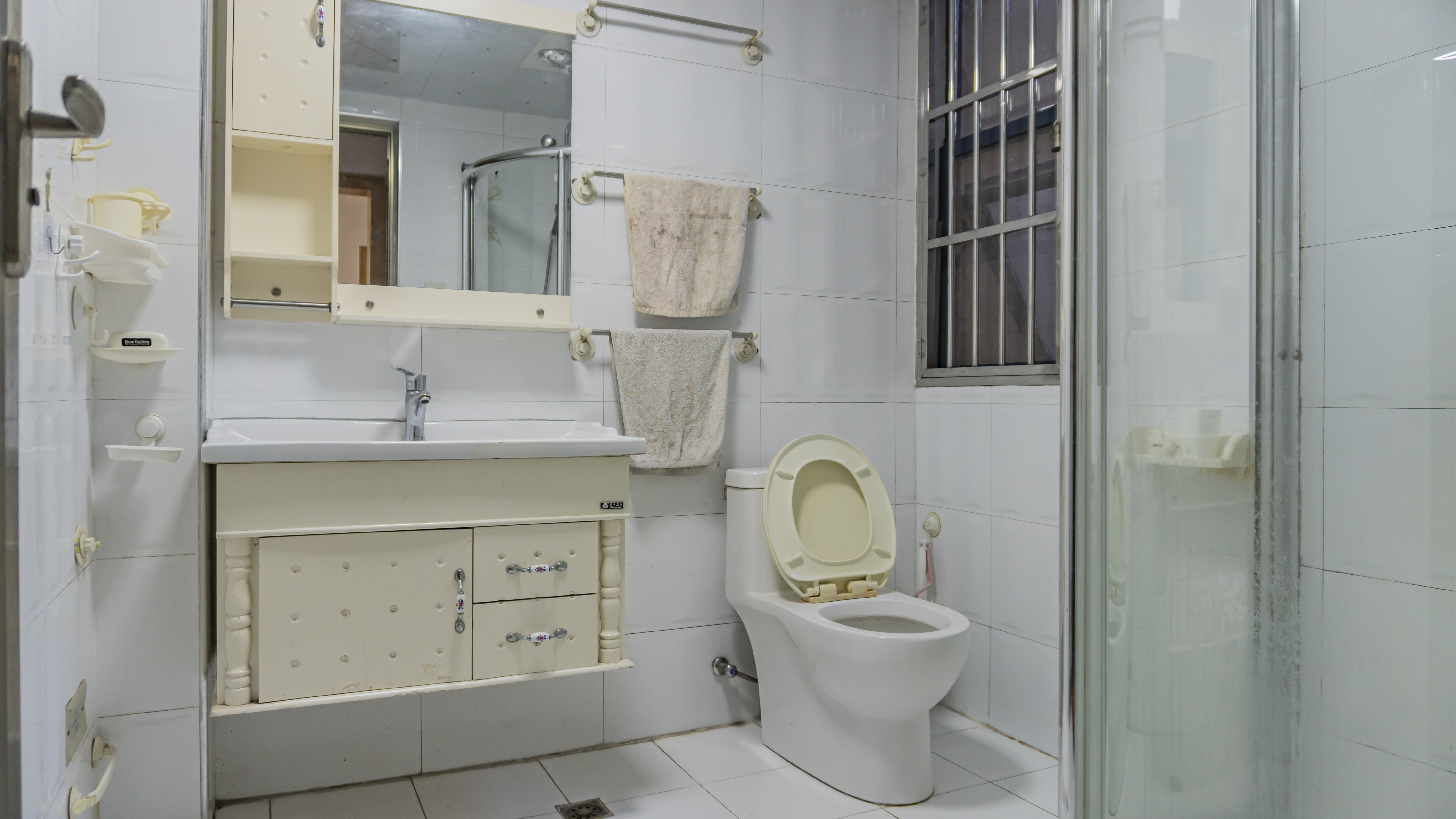 滨江花园 2室2厅1卫 56.8万 滨江花园 2室2厅1卫 56.8万室内图