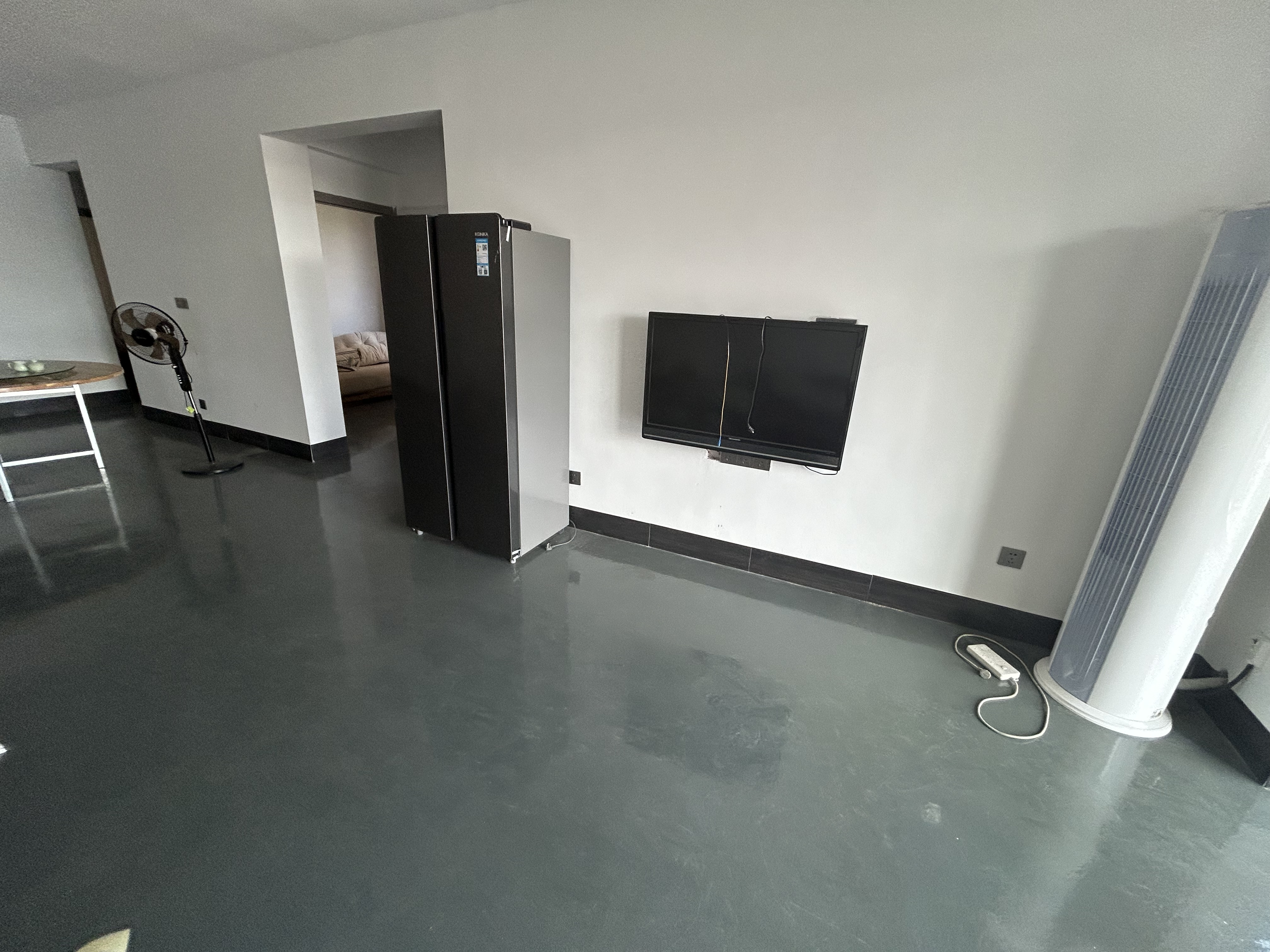 红日家属区  3室2厅1卫   1200.00元/月小区图