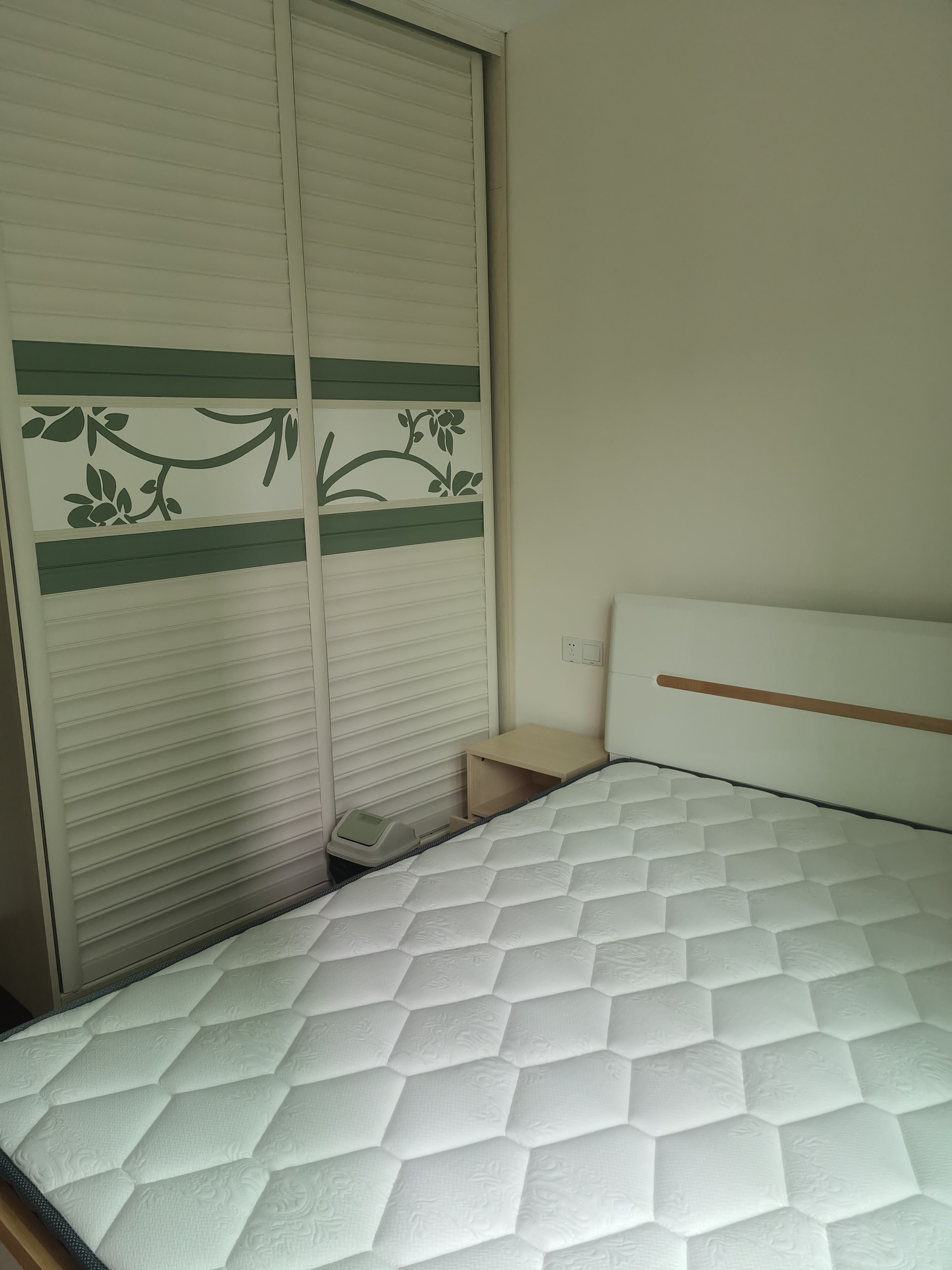 中天会展城B区  4室2厅2卫   3900.00元/月室内图