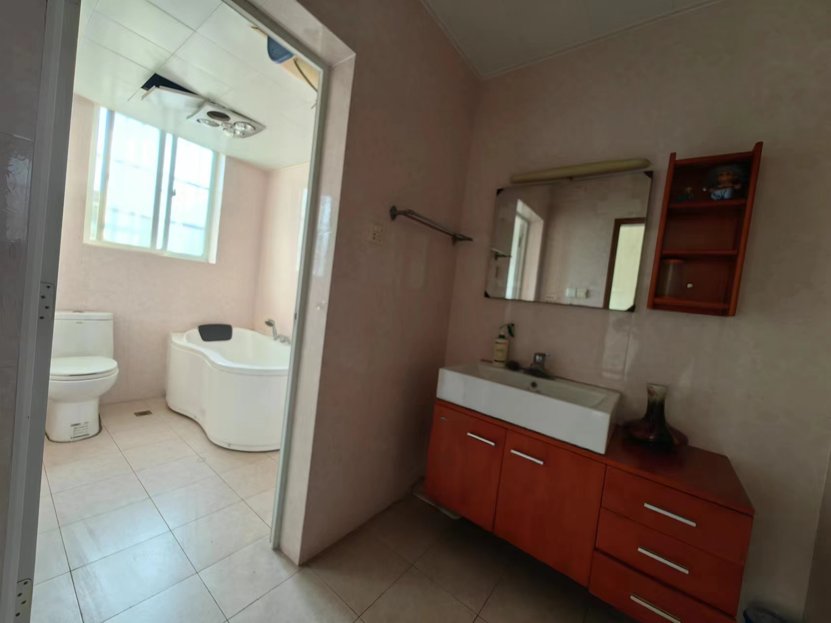 江岸人家 6室2厅2卫 51.8万 江岸人家 6室2厅2卫 51.8万室内图