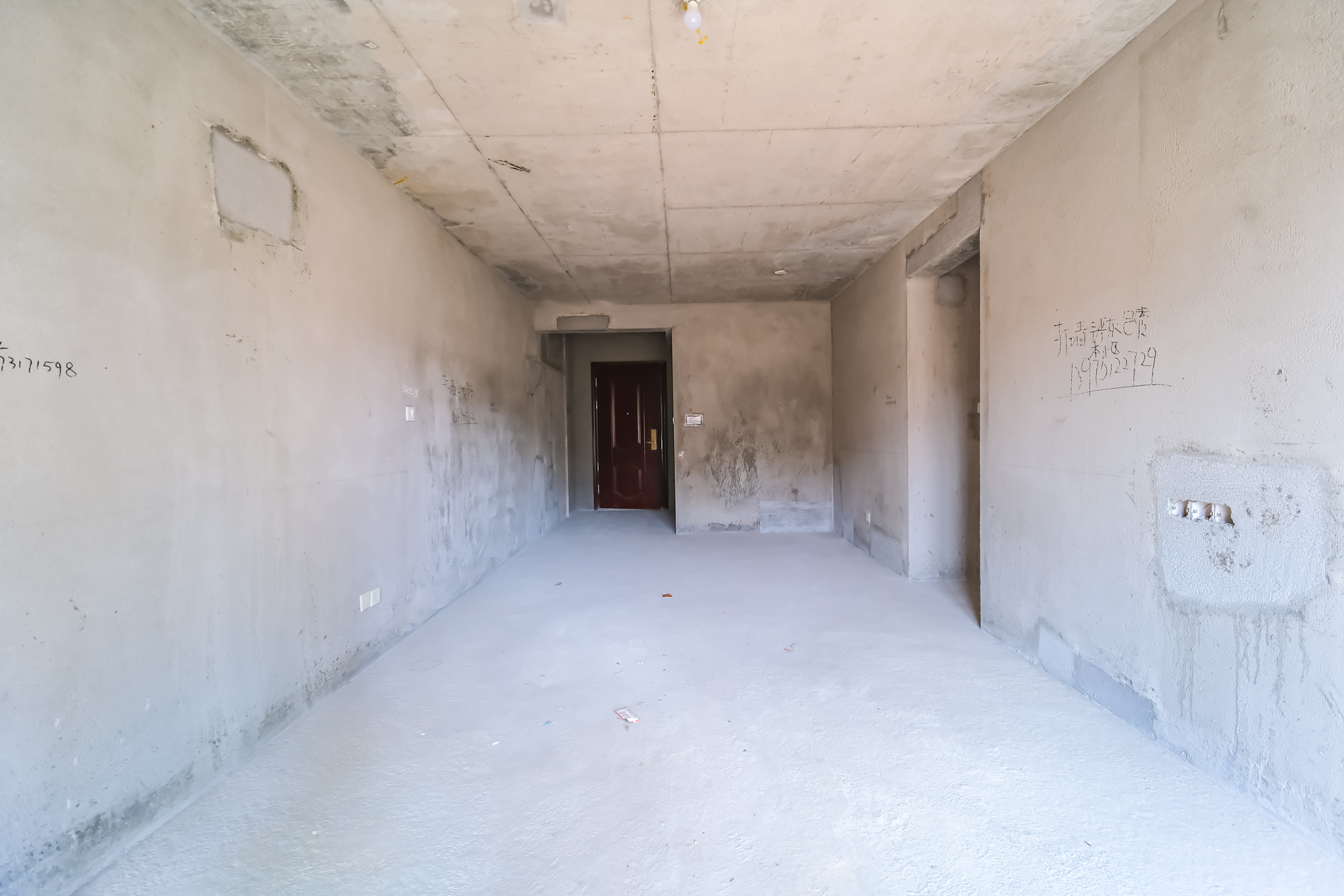 碧桂园翘楚棠 3室2厅2卫 80.0万 碧桂园翘楚棠 3室2厅2卫 80.0万客厅