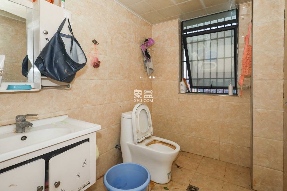 天元涉外景園C區(qū)  3室2廳1衛(wèi)   105.00萬(wàn)