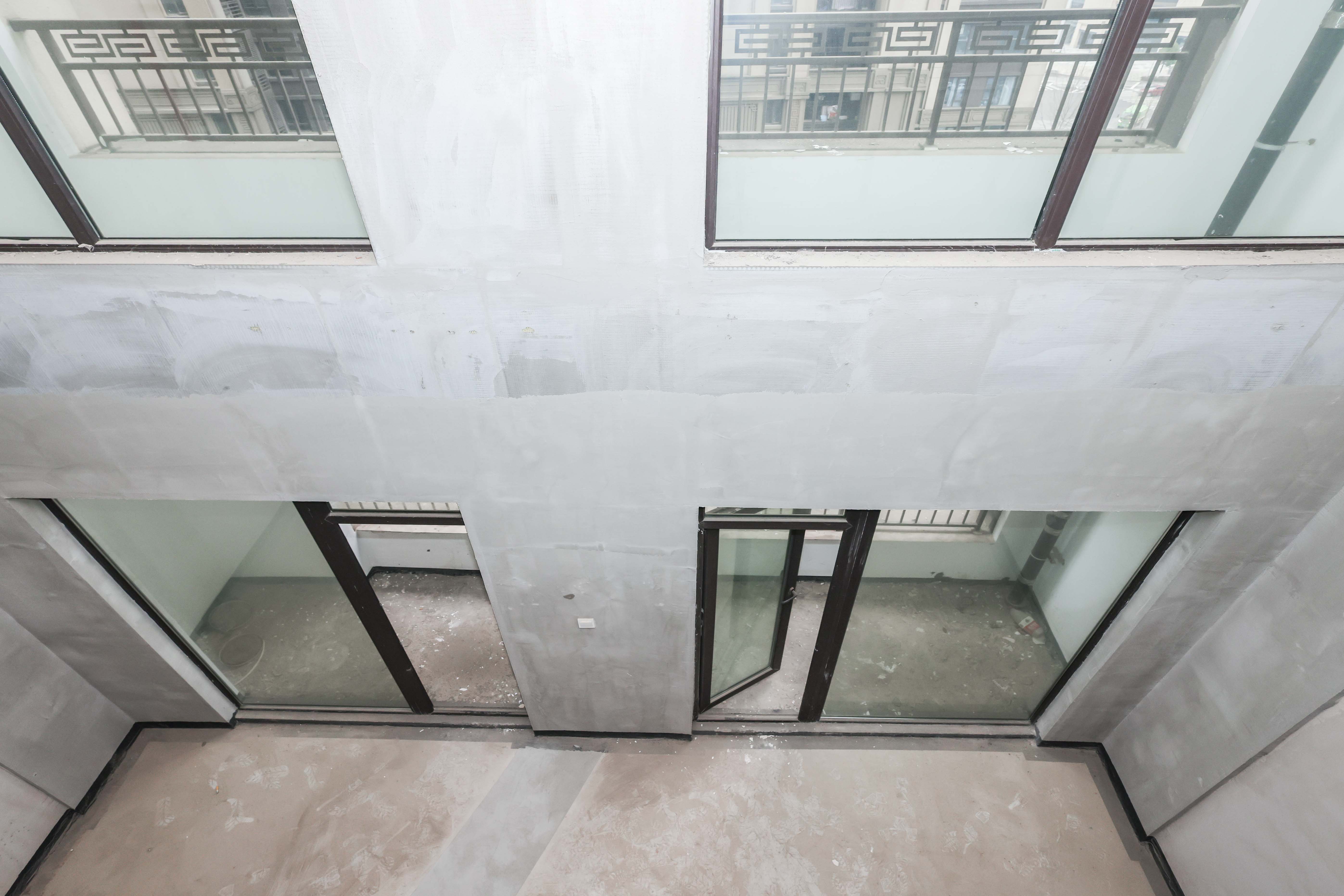 建发央著  4室2厅2卫   185.00万其他