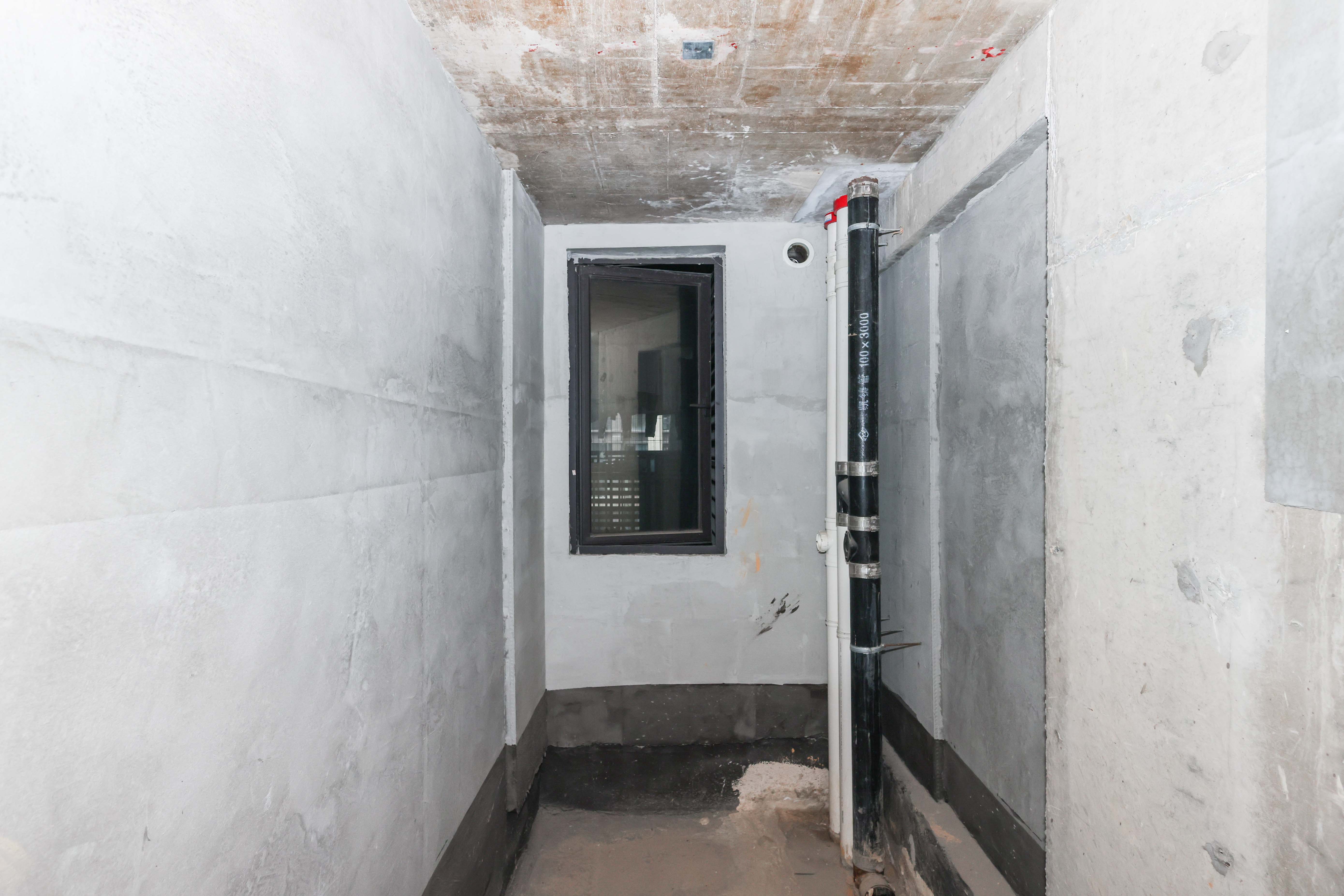 建发央著  4室2厅2卫   185.00万卫生间