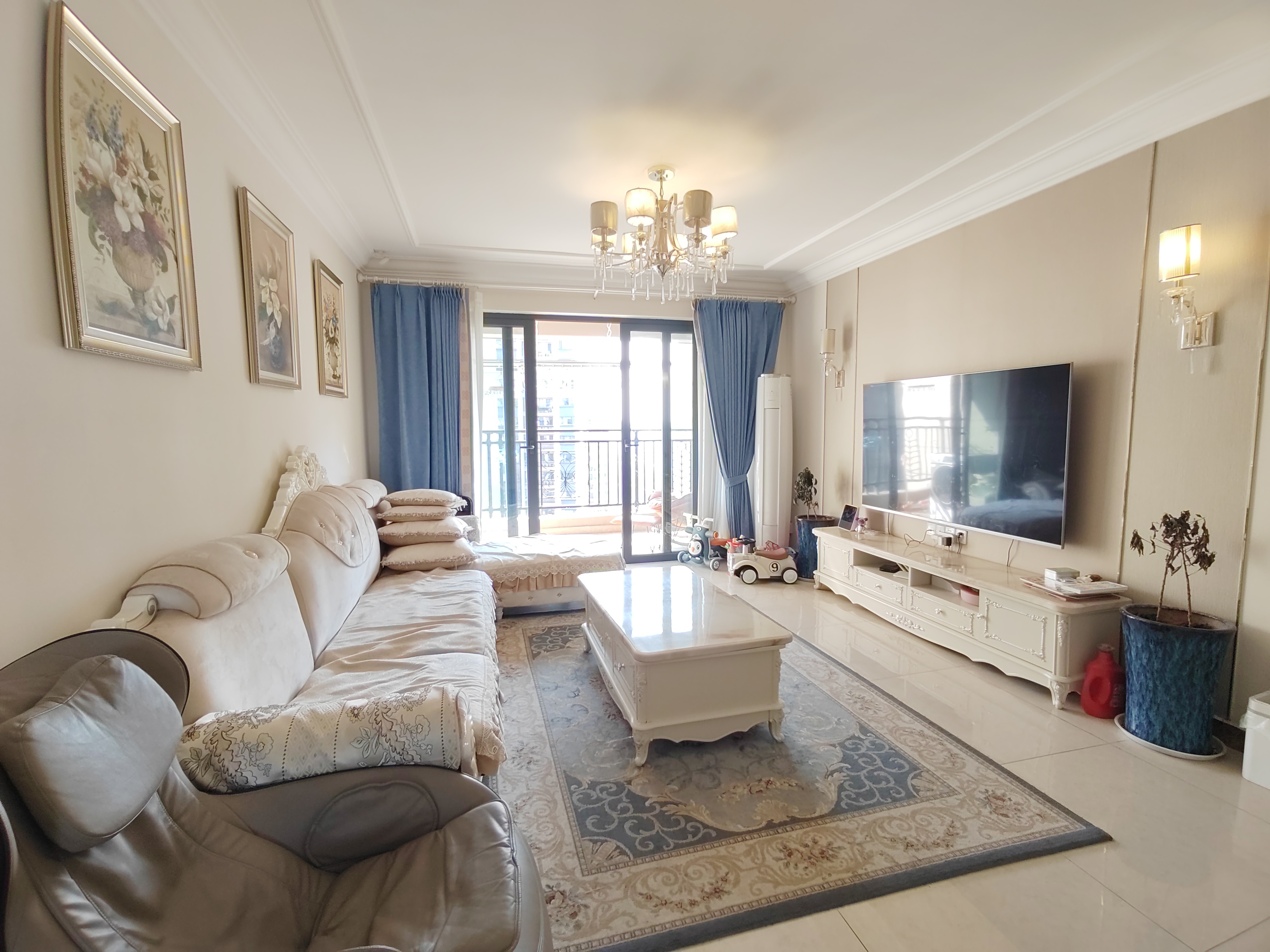 恒大华府 3室2厅2卫 102.0万 恒大华府 3室2厅2卫 102.0万室内图