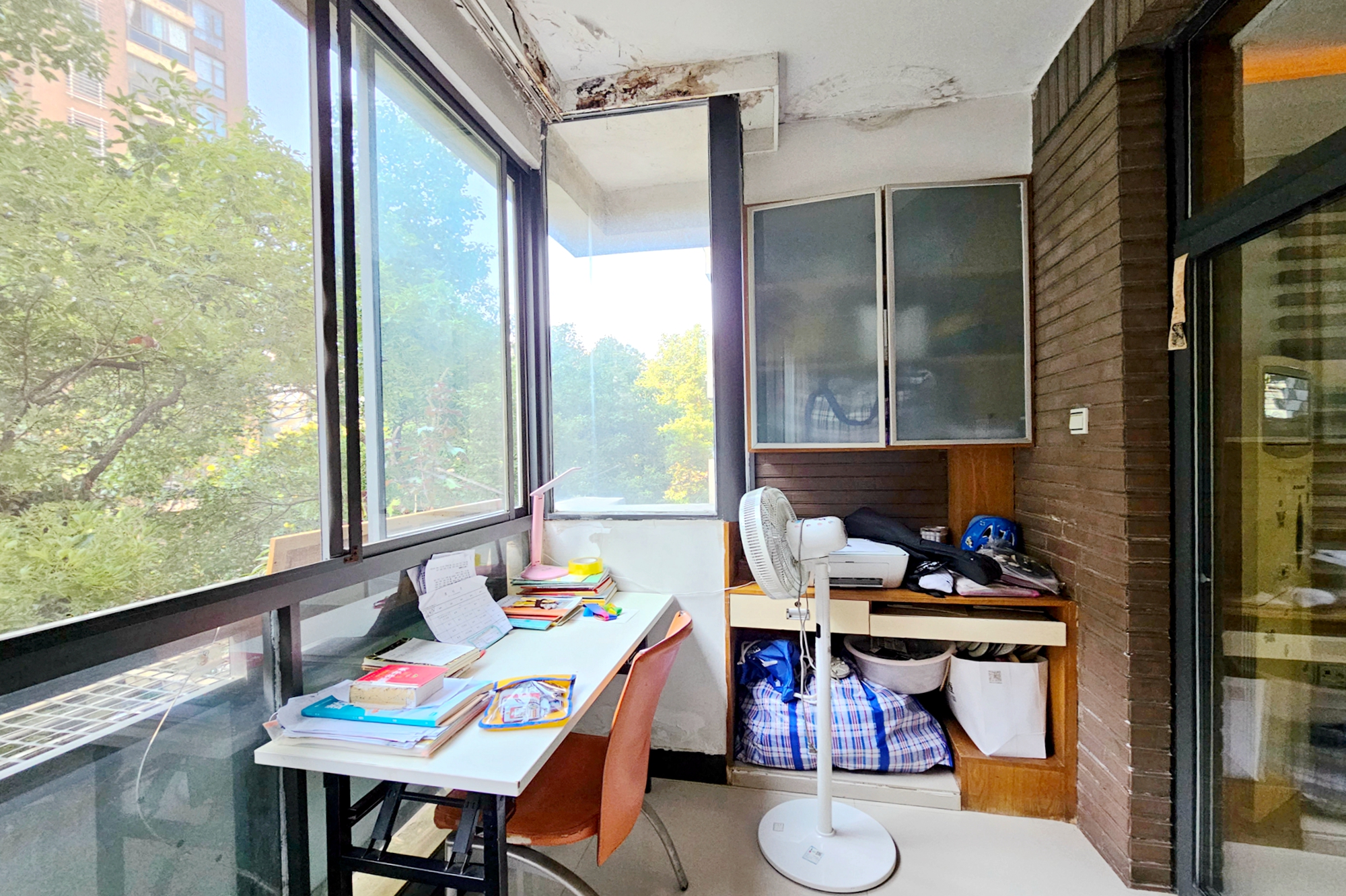 仁和香堤雅境  3室2厅2卫   110.00万阳台
