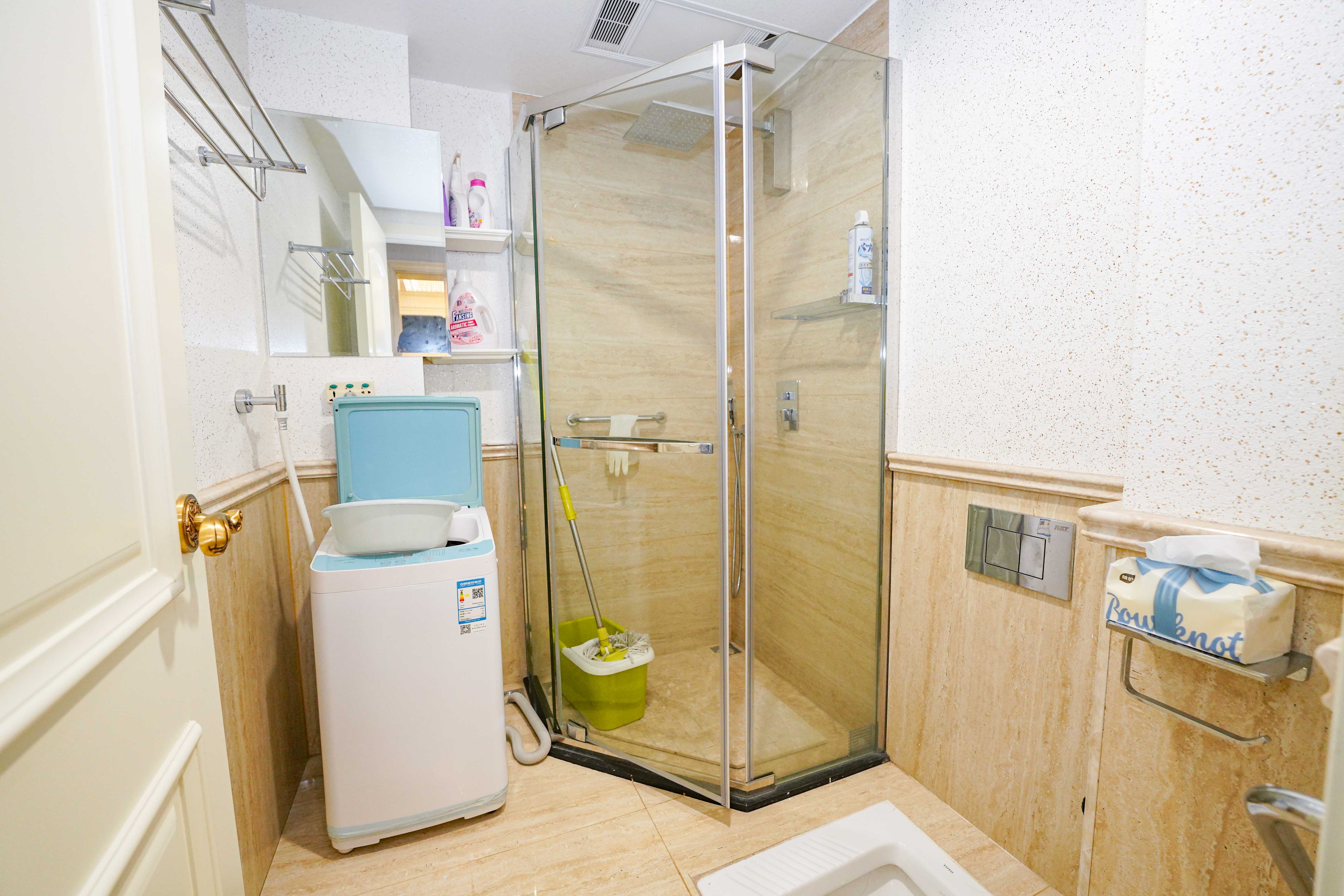 五矿万境蓝山  6室3厅4卫   608.00万卫生间