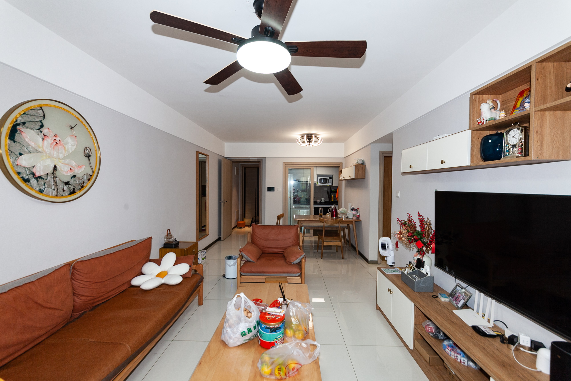 时代倾城五期 2室2厅1卫 74.8万 时代倾城五期 2室2厅1卫 74.8万客厅