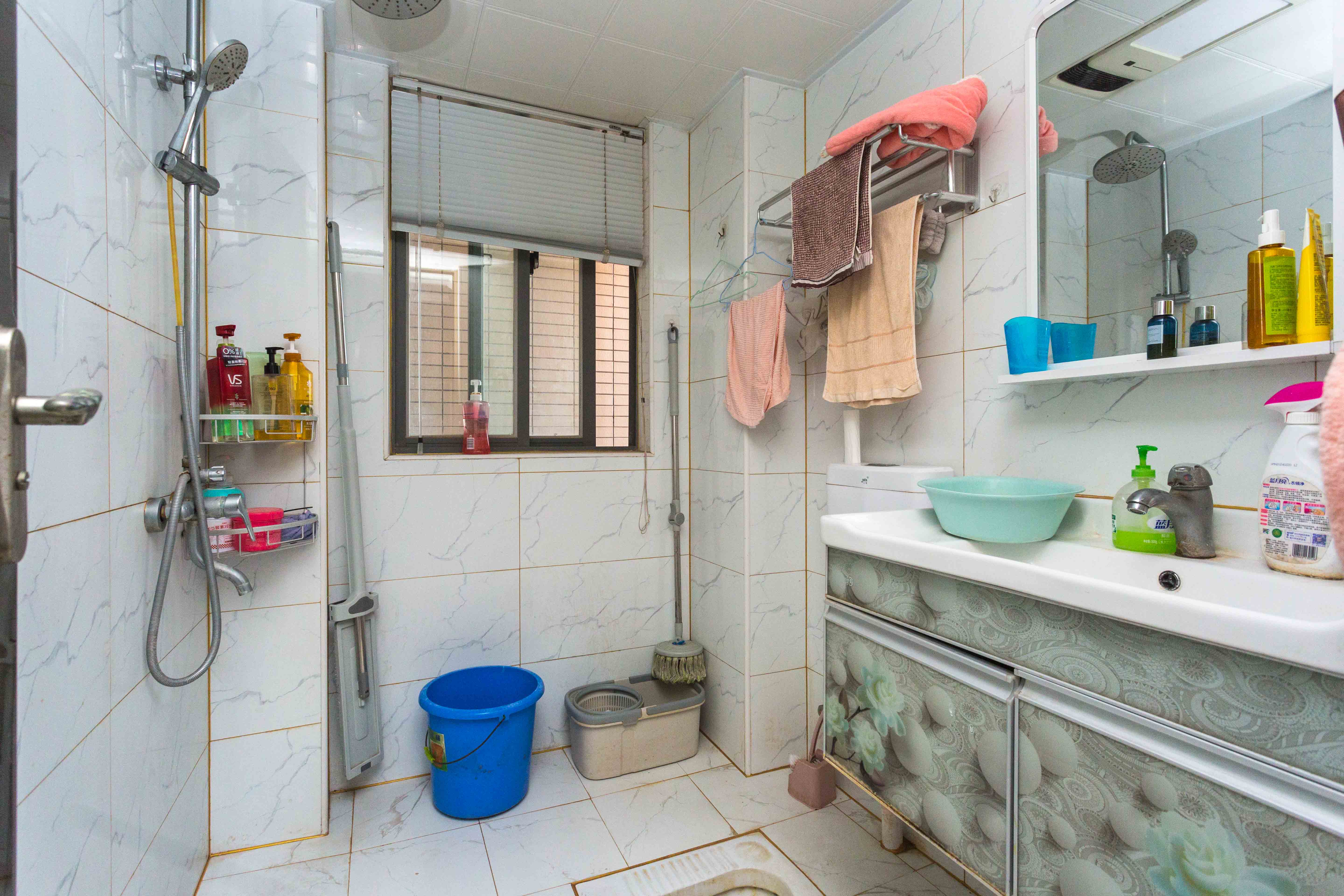 鑫远湘府华城 2室2厅1卫 83.0万 鑫远湘府华城 2室2厅1卫 83.0万卫生间