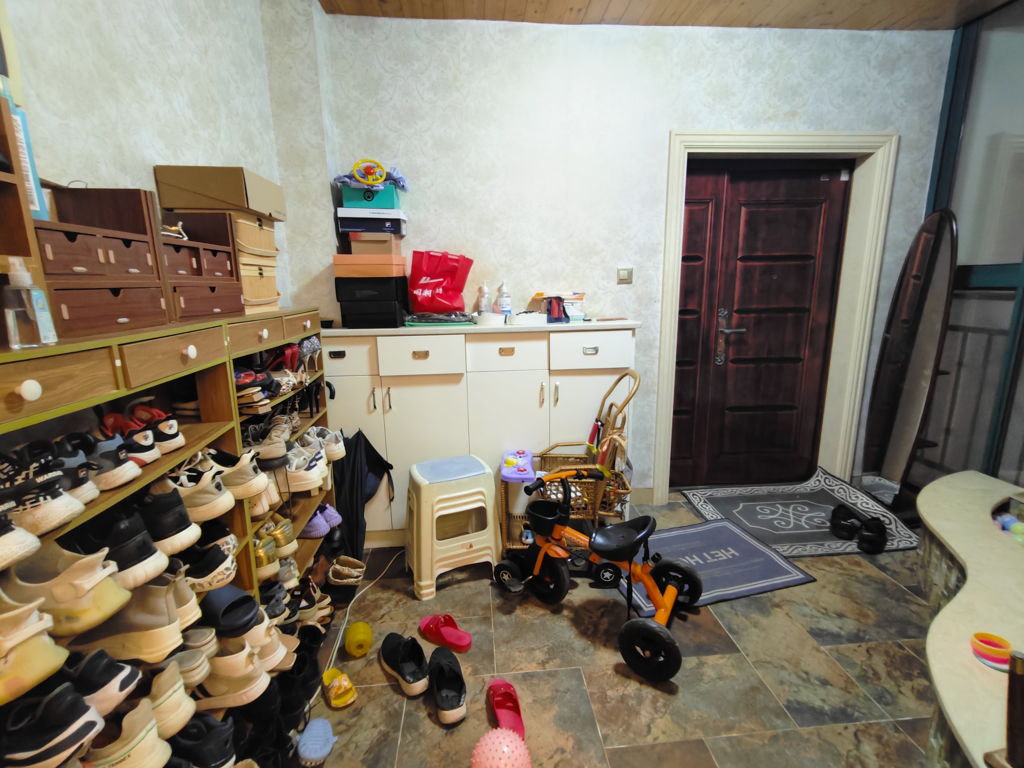 经世皇城 5室2厅3卫 125.00万 经世皇城 5室2厅3卫 125.00万室内图