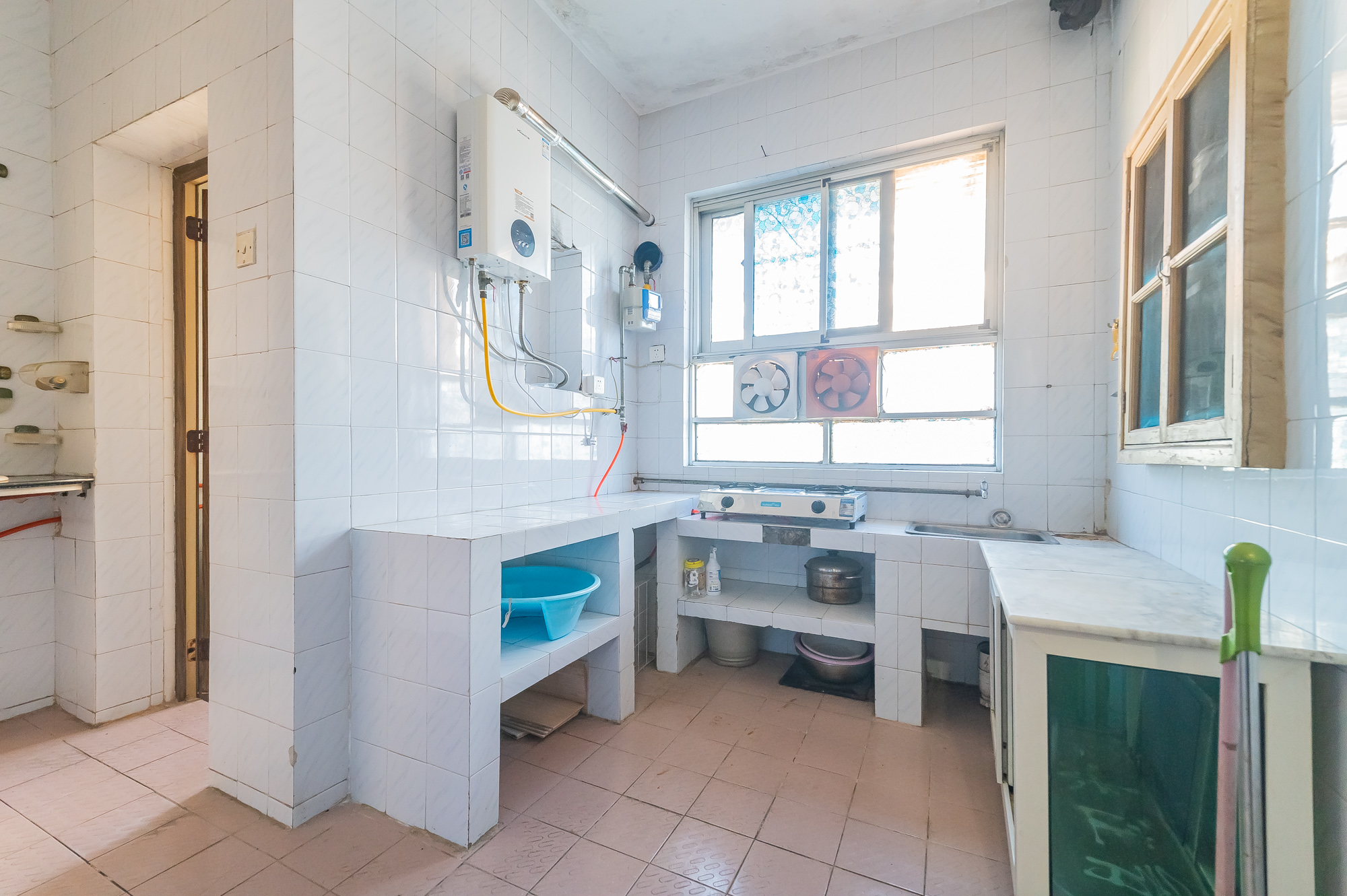 长沙县公安局单位房  3室2厅1卫    64.94万 长沙县公安局单位房  3室2厅1卫    64.94万厨房