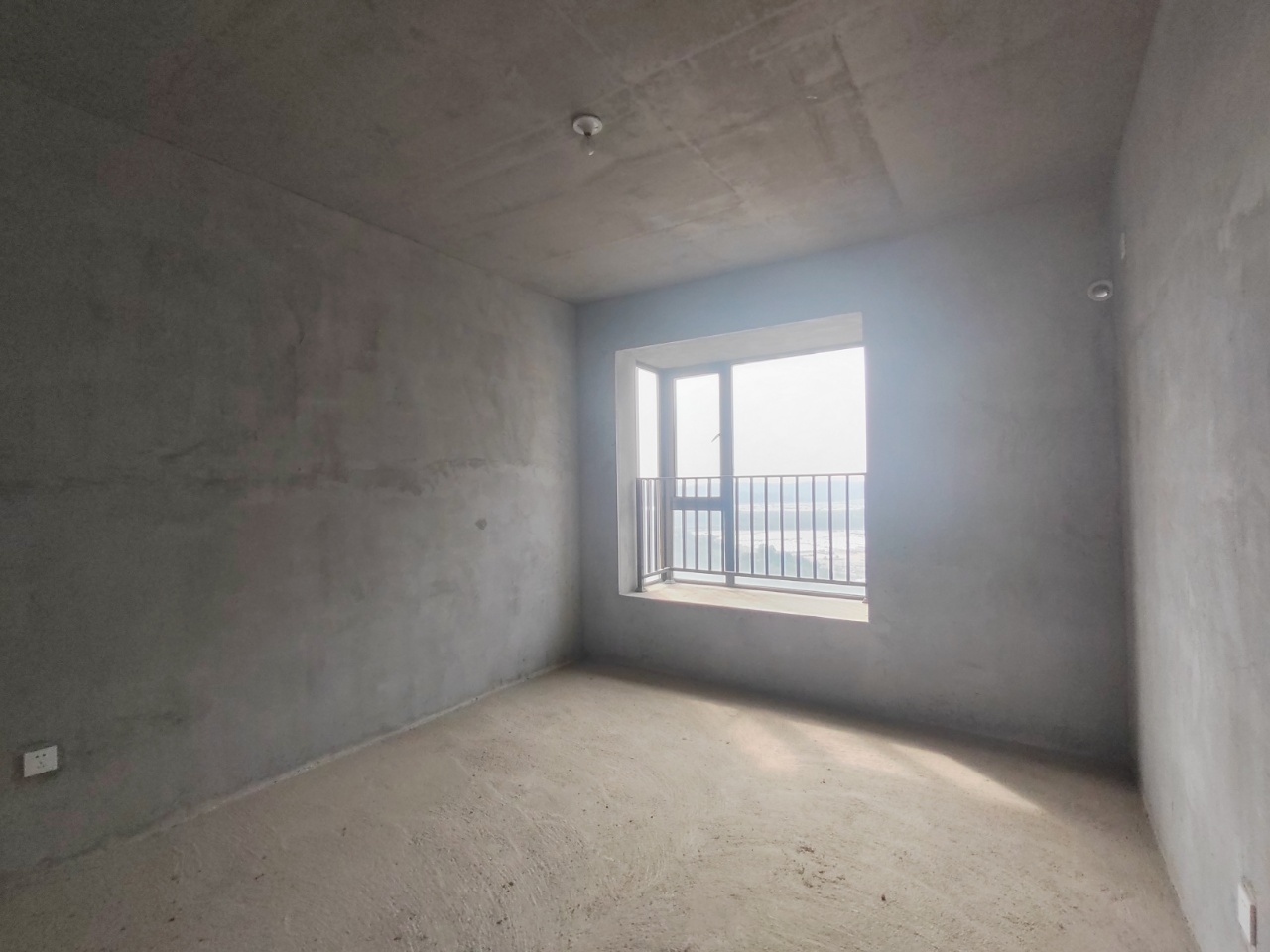 中建嘉和城  4室2厅2卫    108.0万其他