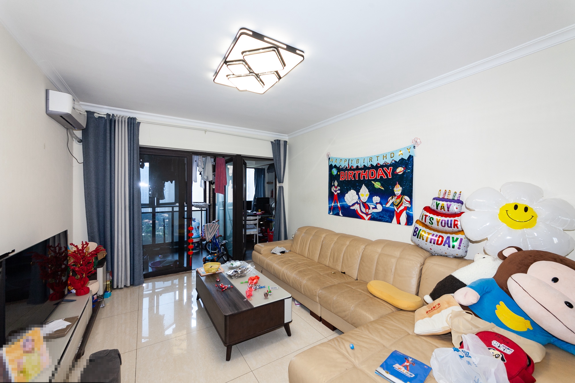 时代倾城一期 3室2厅2卫 113.0万 时代倾城一期 3室2厅2卫 113.0万客厅