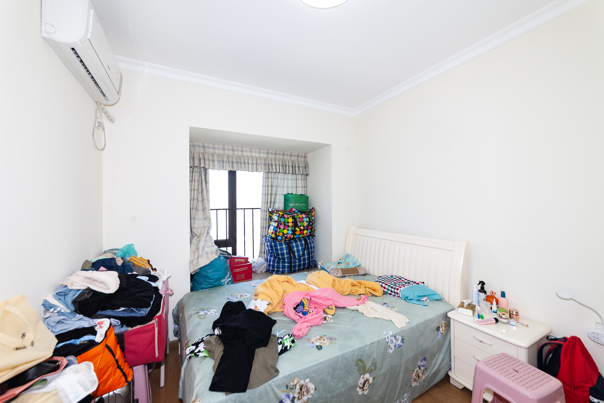 时代倾城一期 3室2厅2卫 113.0万 时代倾城一期 3室2厅2卫 113.0万卧室