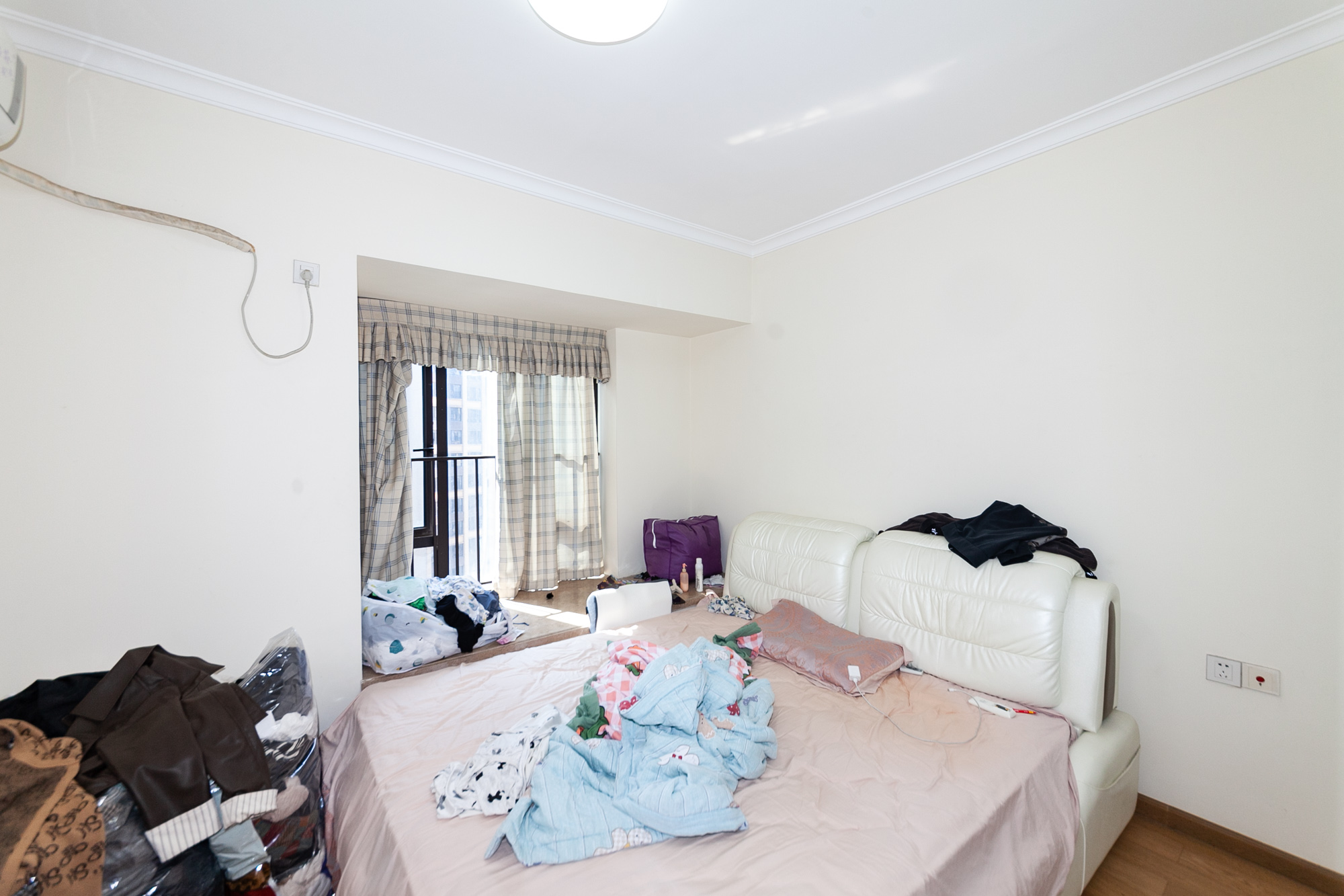 时代倾城一期 3室2厅2卫 113.0万 时代倾城一期 3室2厅2卫 113.0万卧室