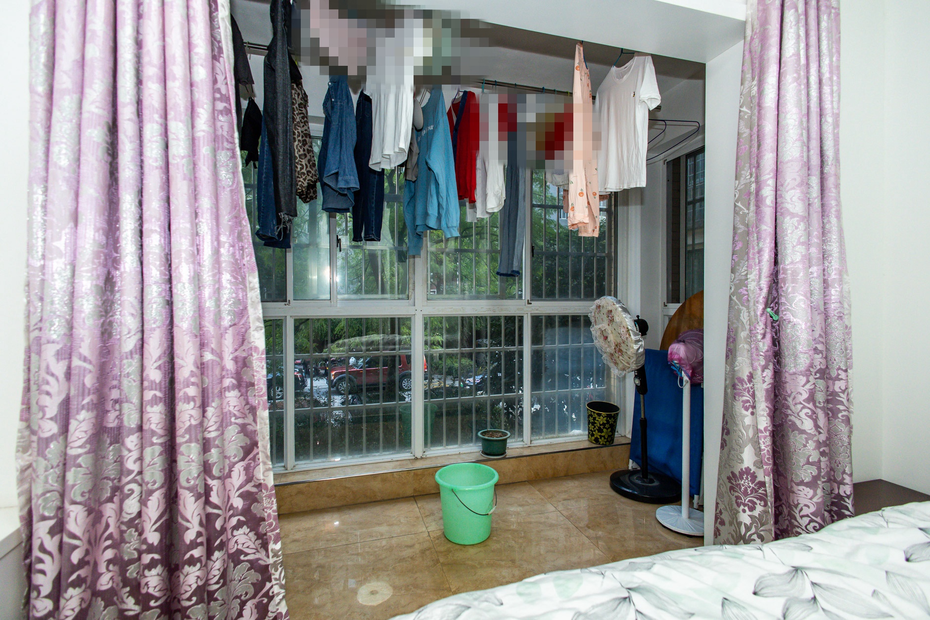 泊林晶城  3室1厅2卫    83.5万 泊林晶城  3室1厅2卫    83.5万阳台