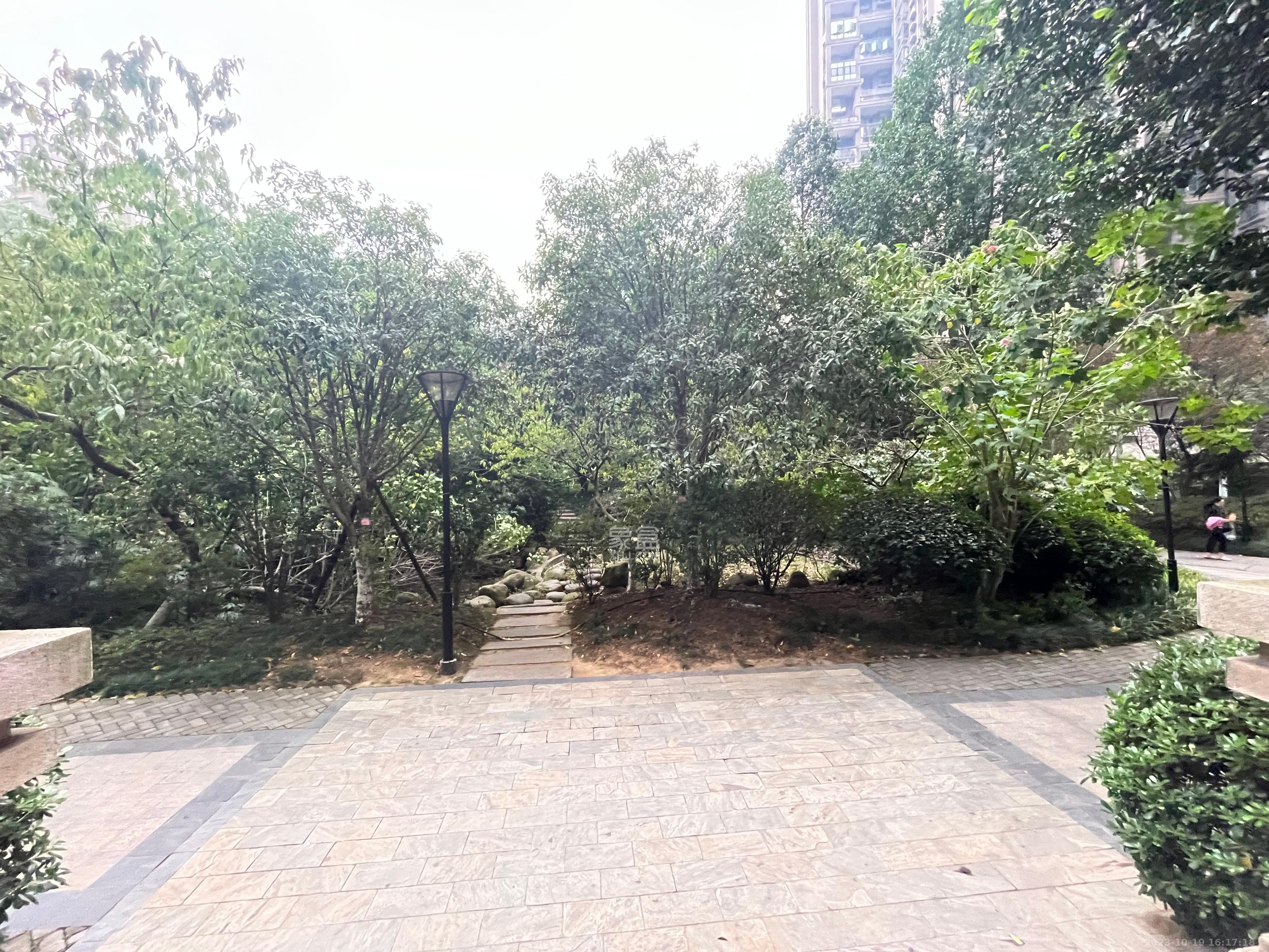 雙灣國際（湘江御景花園）  3室2廳2衛(wèi)   1200.00元/月室內(nèi)圖