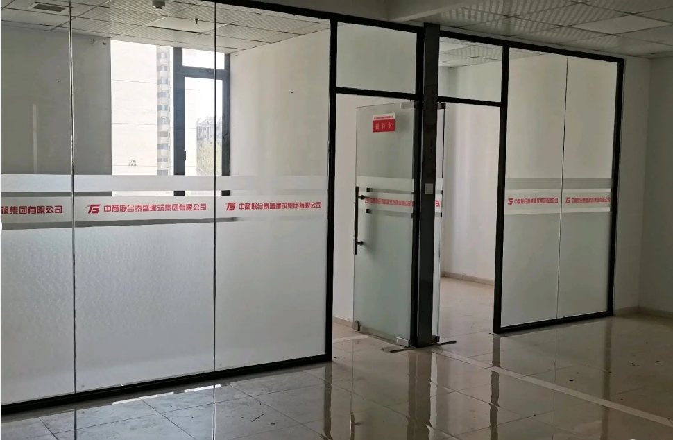 美的财智中心  1室1厅1卫   6000.00元/月室内图1