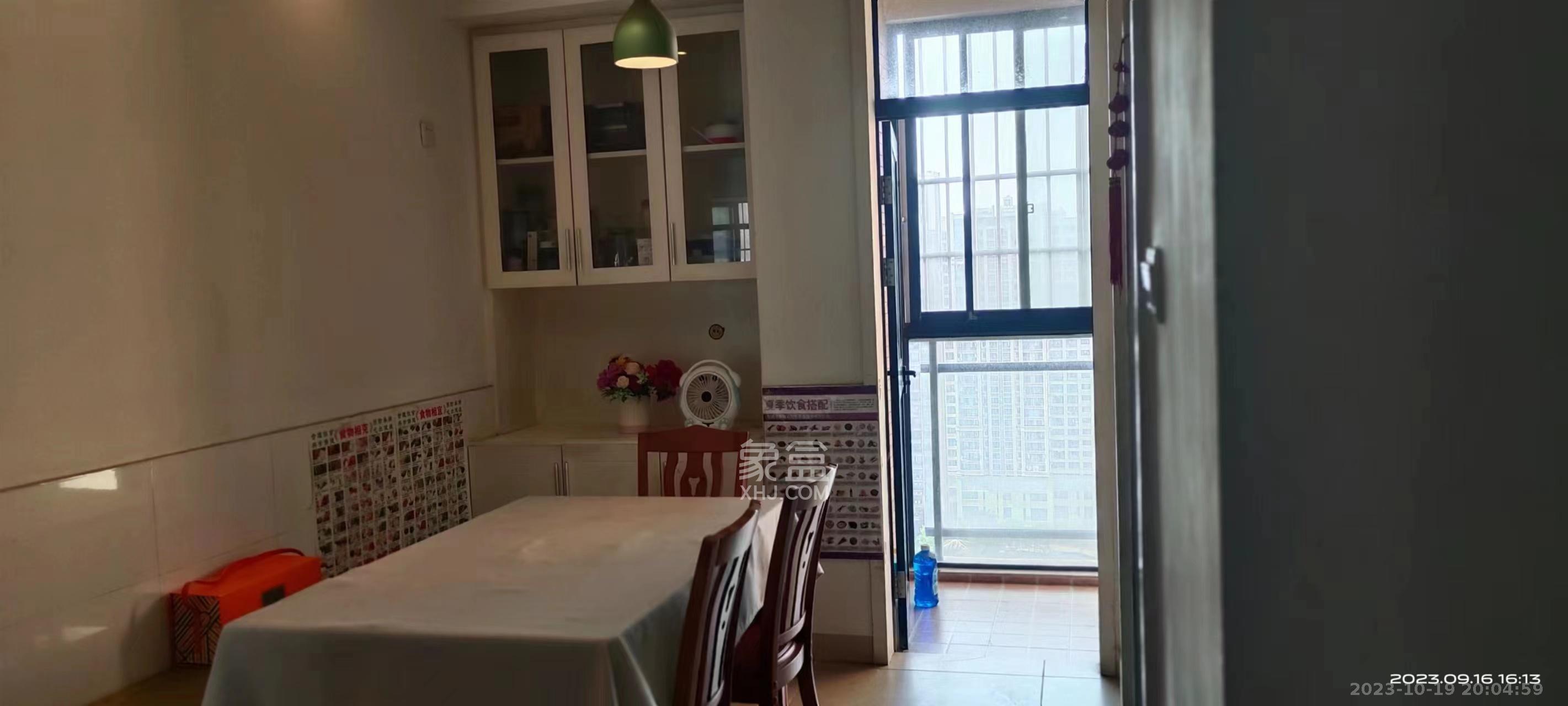珠江东方明珠（新地东方明珠）一二期  3室2厅2卫   1800.00元/月室内图