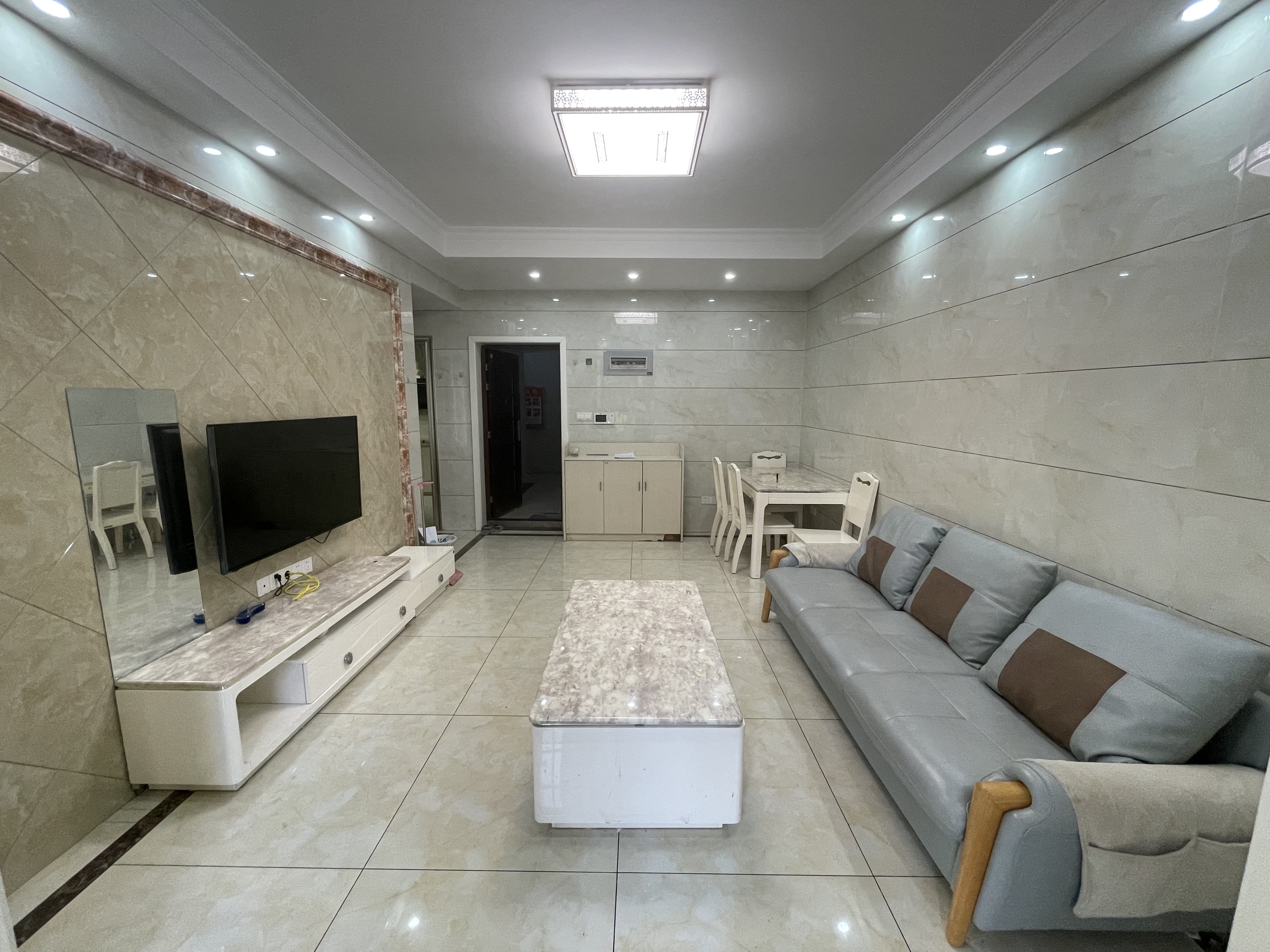 九八缔景城  1室1厅1卫    39.8万 九八缔景城  1室1厅1卫    39.8万室内图