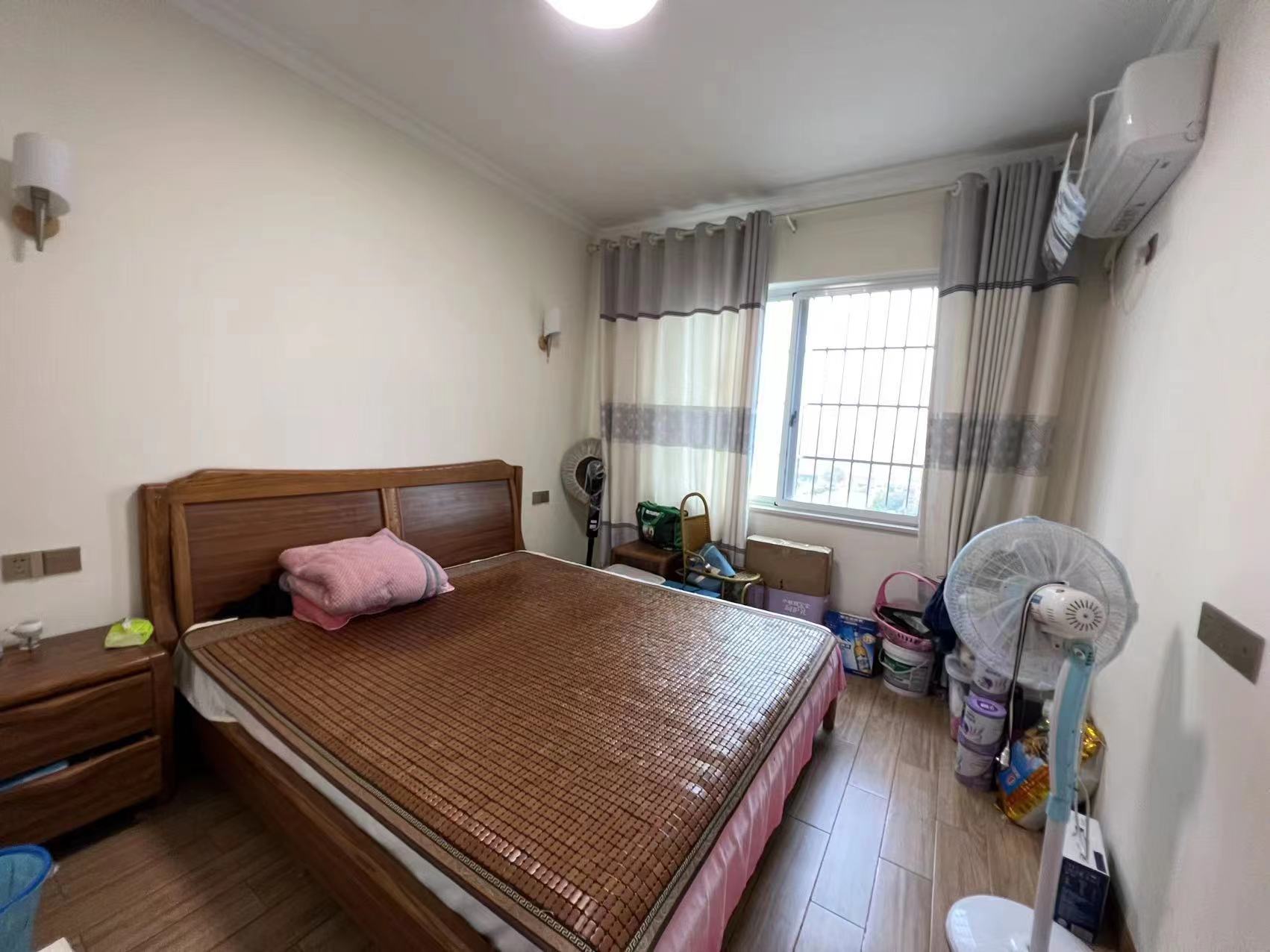 康馨佳园 3室2厅1卫 79.8万 康馨佳园 3室2厅1卫 79.8万室内图