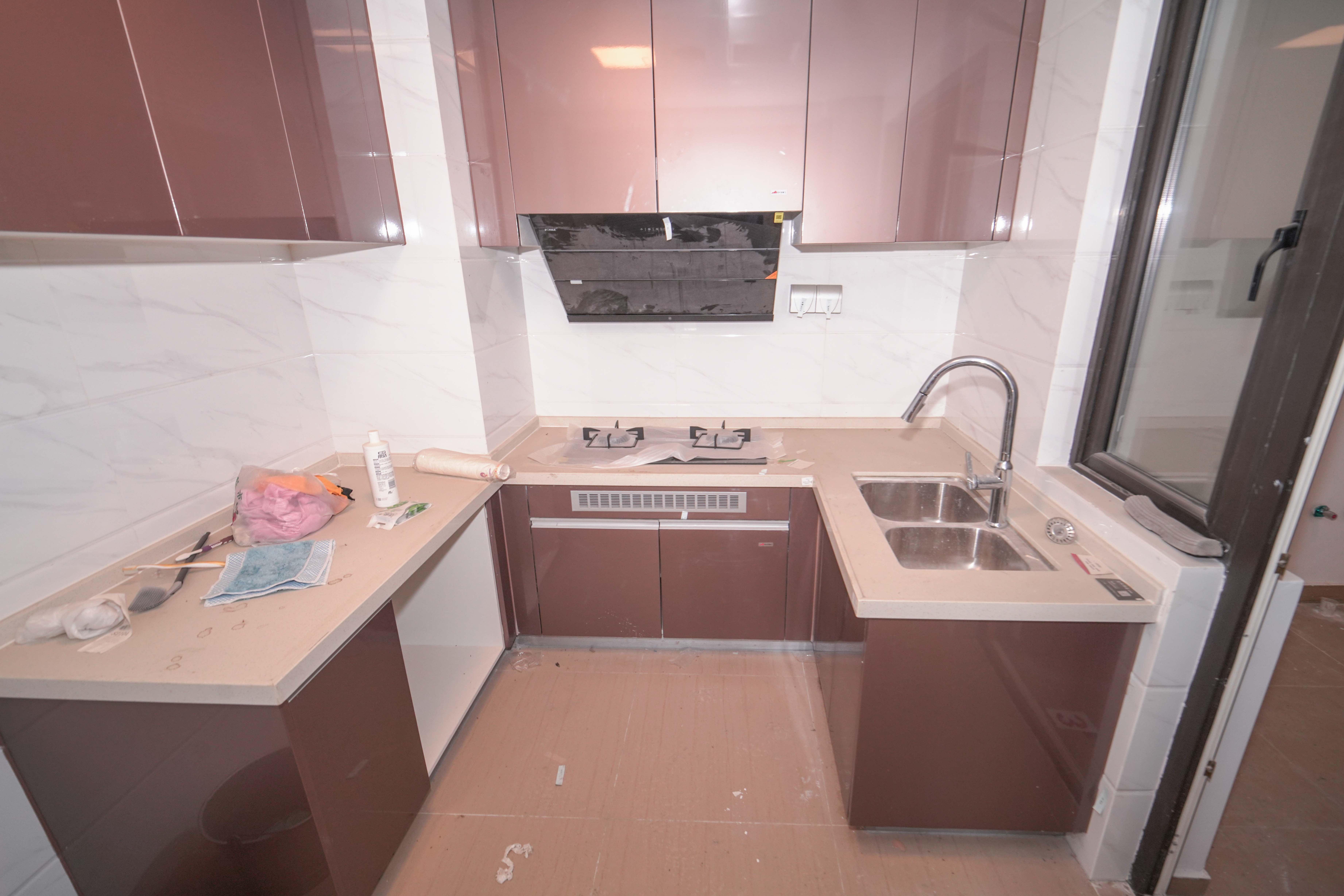 碧桂园培文府锦园  3室2厅2卫    98.6万 碧桂园培文府锦园  3室2厅2卫    98.6万厨房