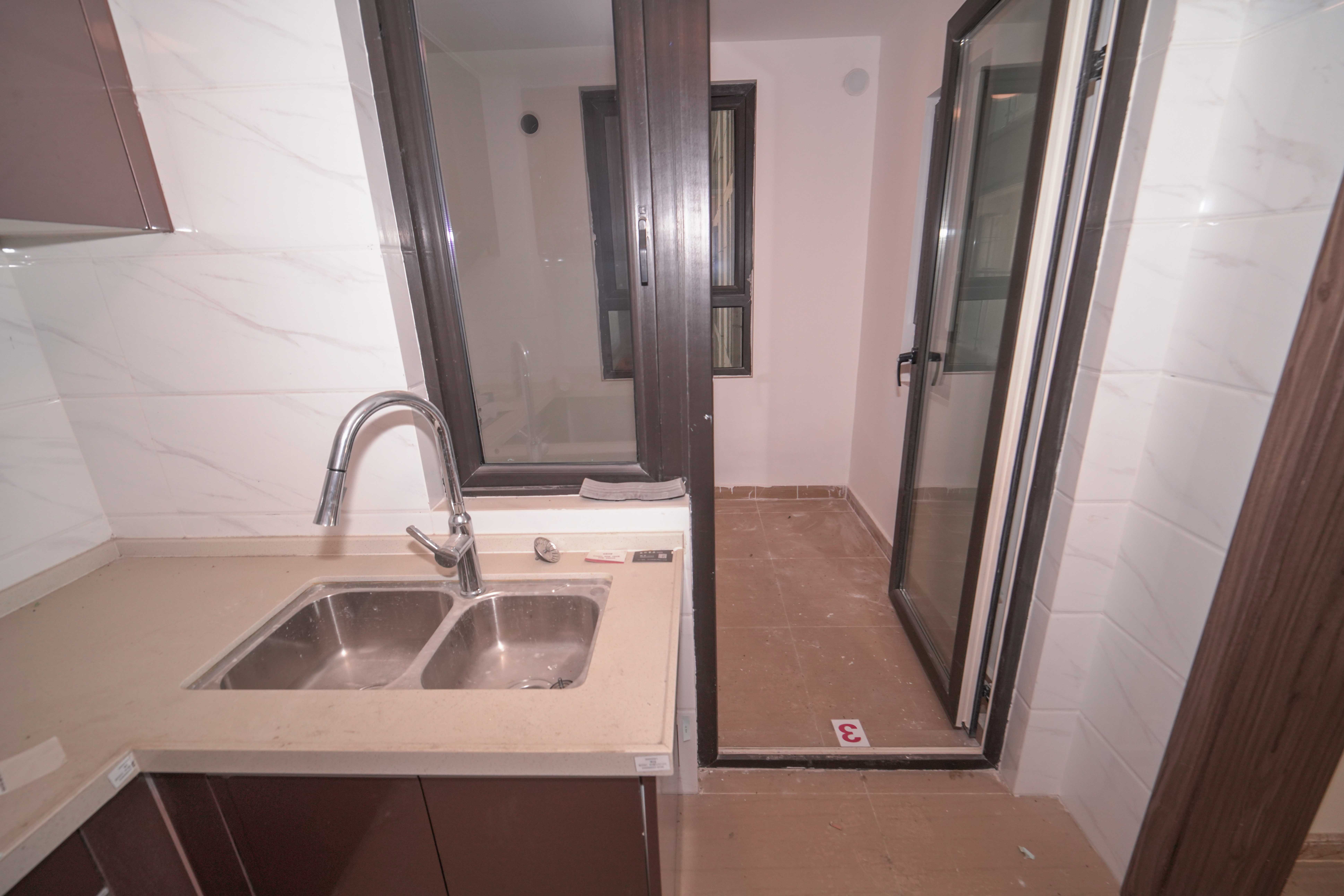 碧桂园培文府锦园  3室2厅2卫    98.6万 碧桂园培文府锦园  3室2厅2卫    98.6万厨房