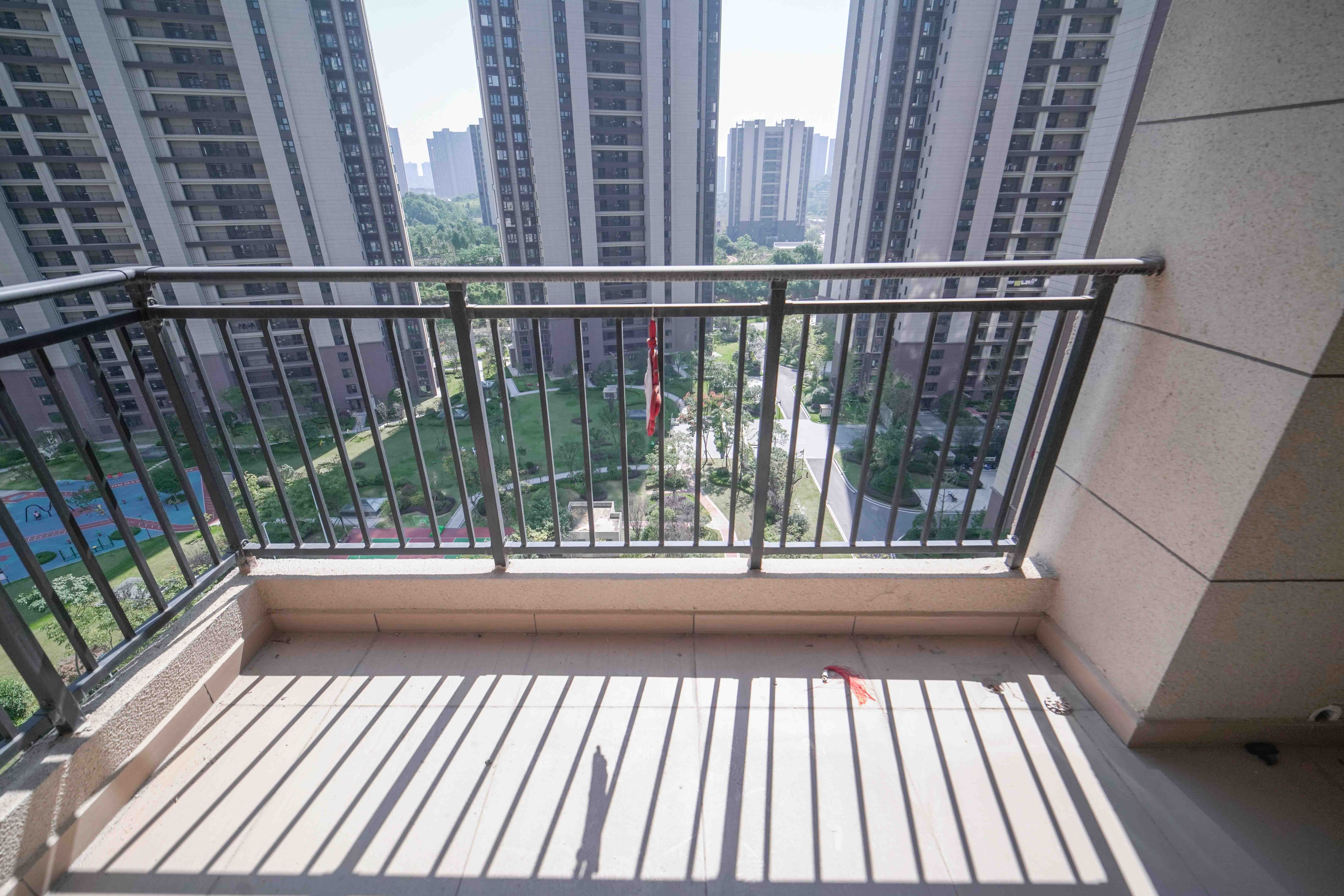 碧桂园培文府锦园  3室2厅2卫    98.6万 碧桂园培文府锦园  3室2厅2卫    98.6万阳台