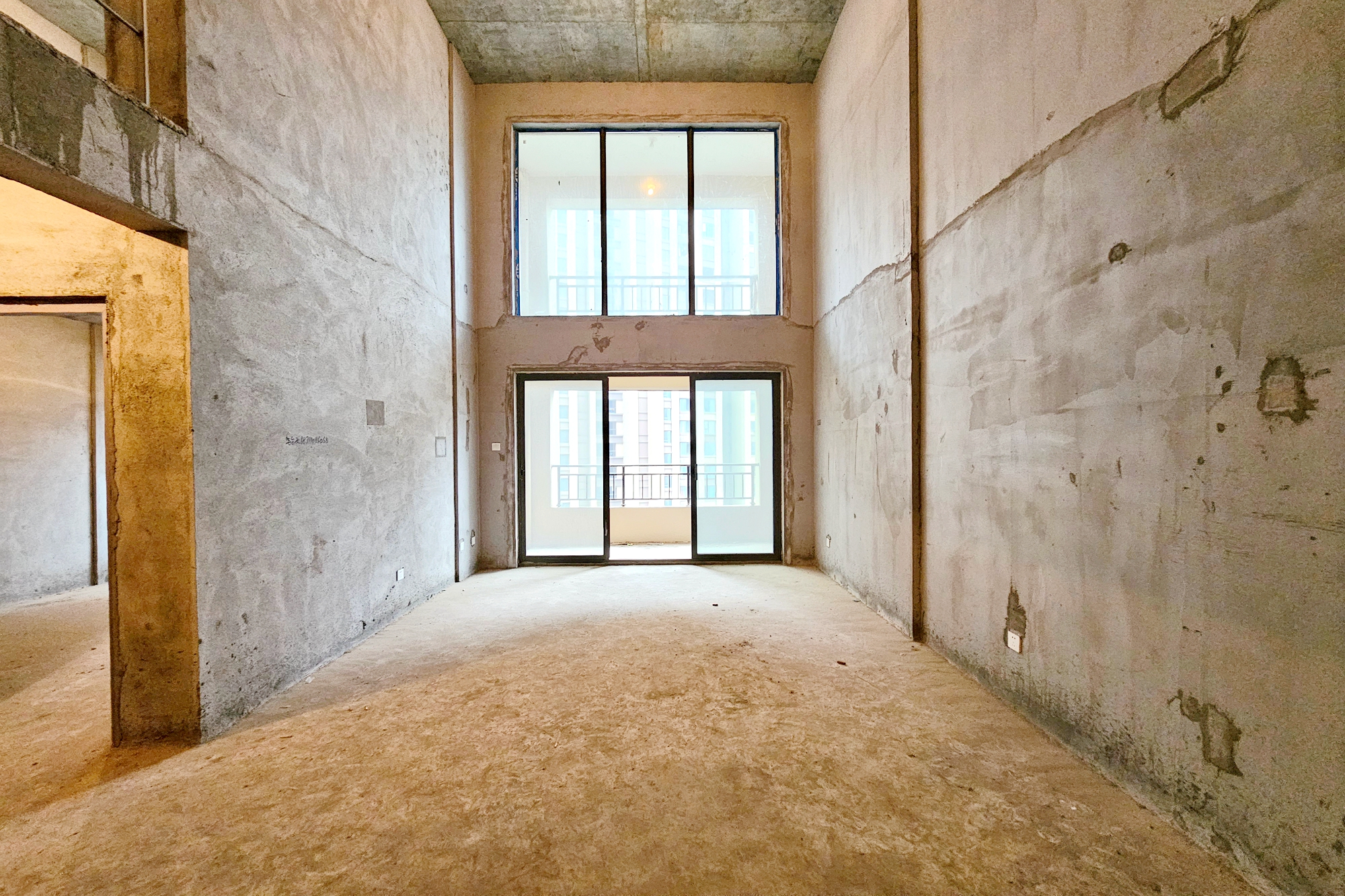 阳光城尚东湾青云苑 4室2厅2卫 115.0万 阳光城尚东湾青云苑 4室2厅2卫 115.0万客厅